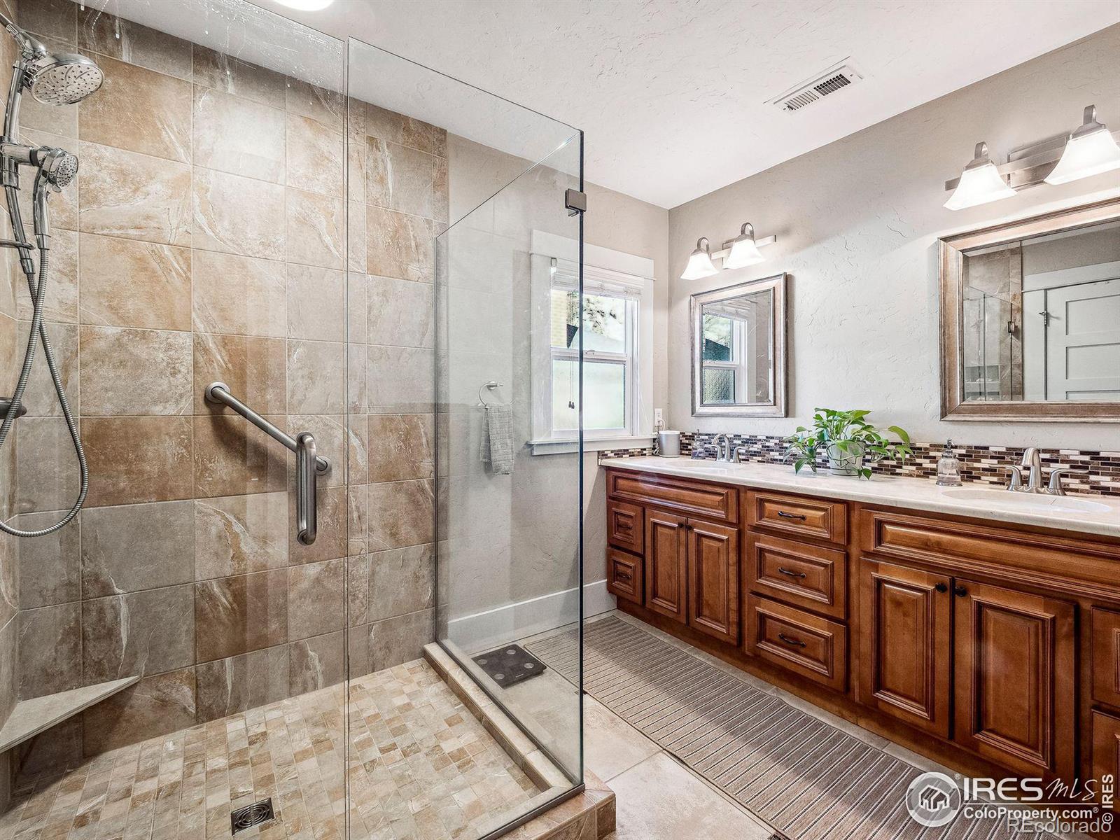 609 Peterson Street, Fort Collins, CO 80524, 4 Bedrooms Bedrooms, ,3 BathroomsBathrooms,Residential,For Sale,Peterson,RECIR1023133