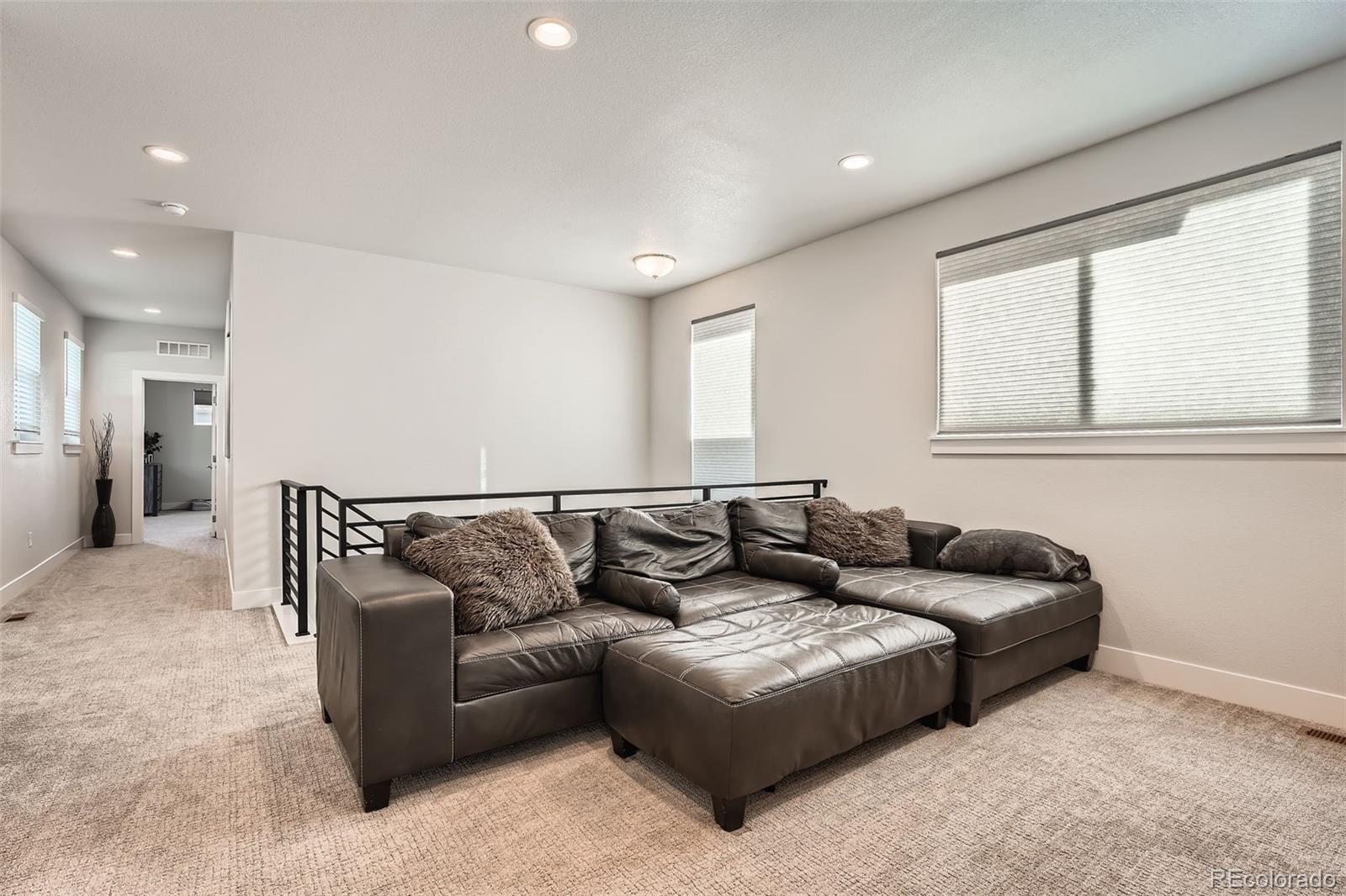 6053 Nepal Street, Aurora, CO 80019, 4 Bedrooms Bedrooms, ,4 BathroomsBathrooms,Residential,For Sale,Nepal,REC9579549