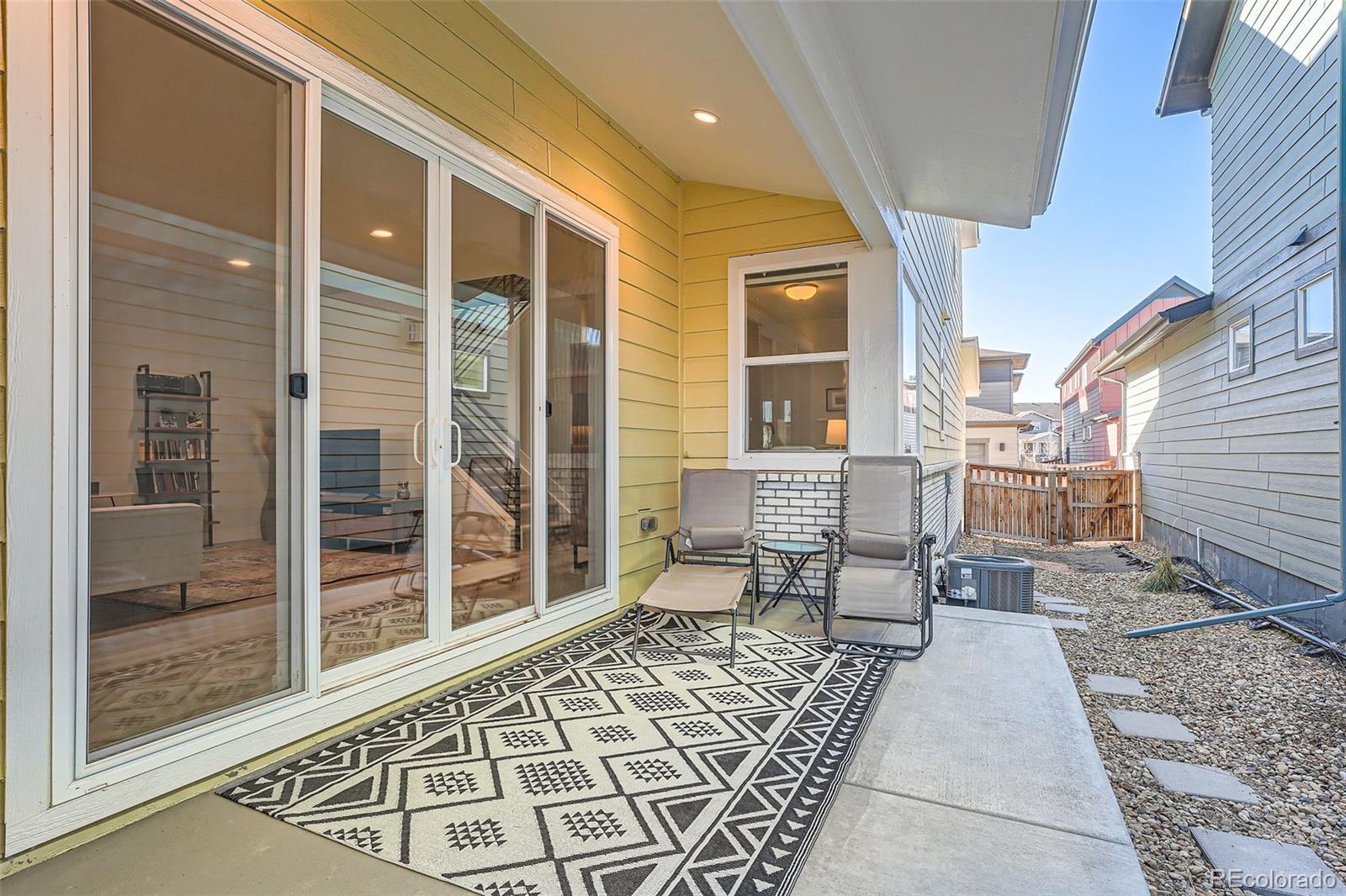 6053 Nepal Street, Aurora, CO 80019, 4 Bedrooms Bedrooms, ,4 BathroomsBathrooms,Residential,For Sale,Nepal,REC9579549