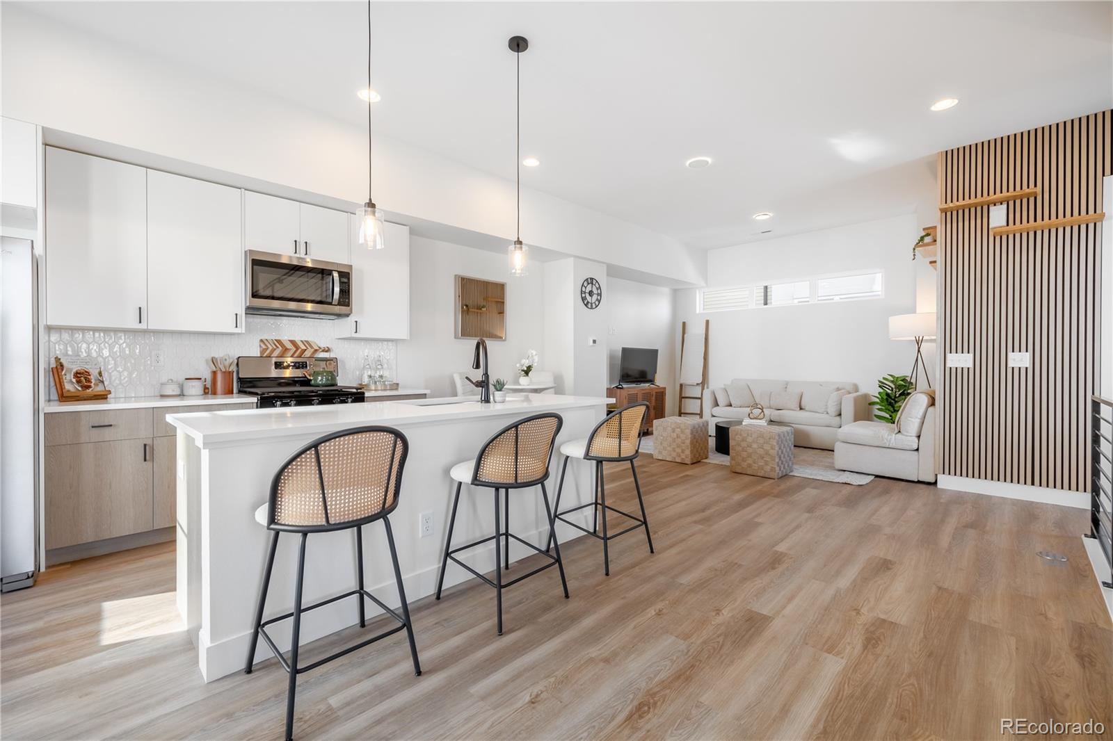 2930 Parkside Place, Denver, CO 80221, 3 Bedrooms Bedrooms, ,3 BathroomsBathrooms,Residential,For Sale,Parkside,REC6060801