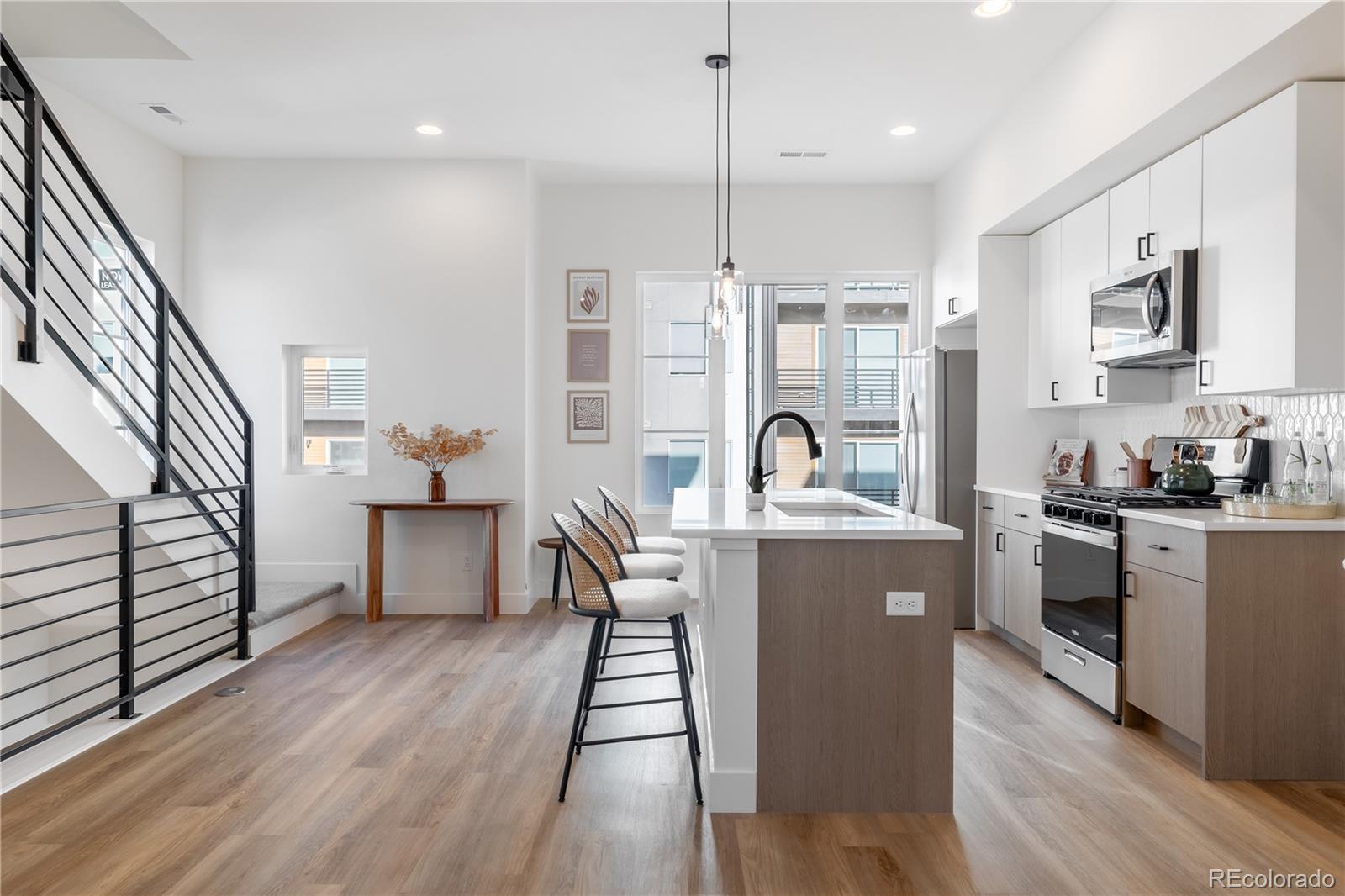 2930 Parkside Place, Denver, CO 80221, 3 Bedrooms Bedrooms, ,3 BathroomsBathrooms,Residential,For Sale,Parkside,REC6060801