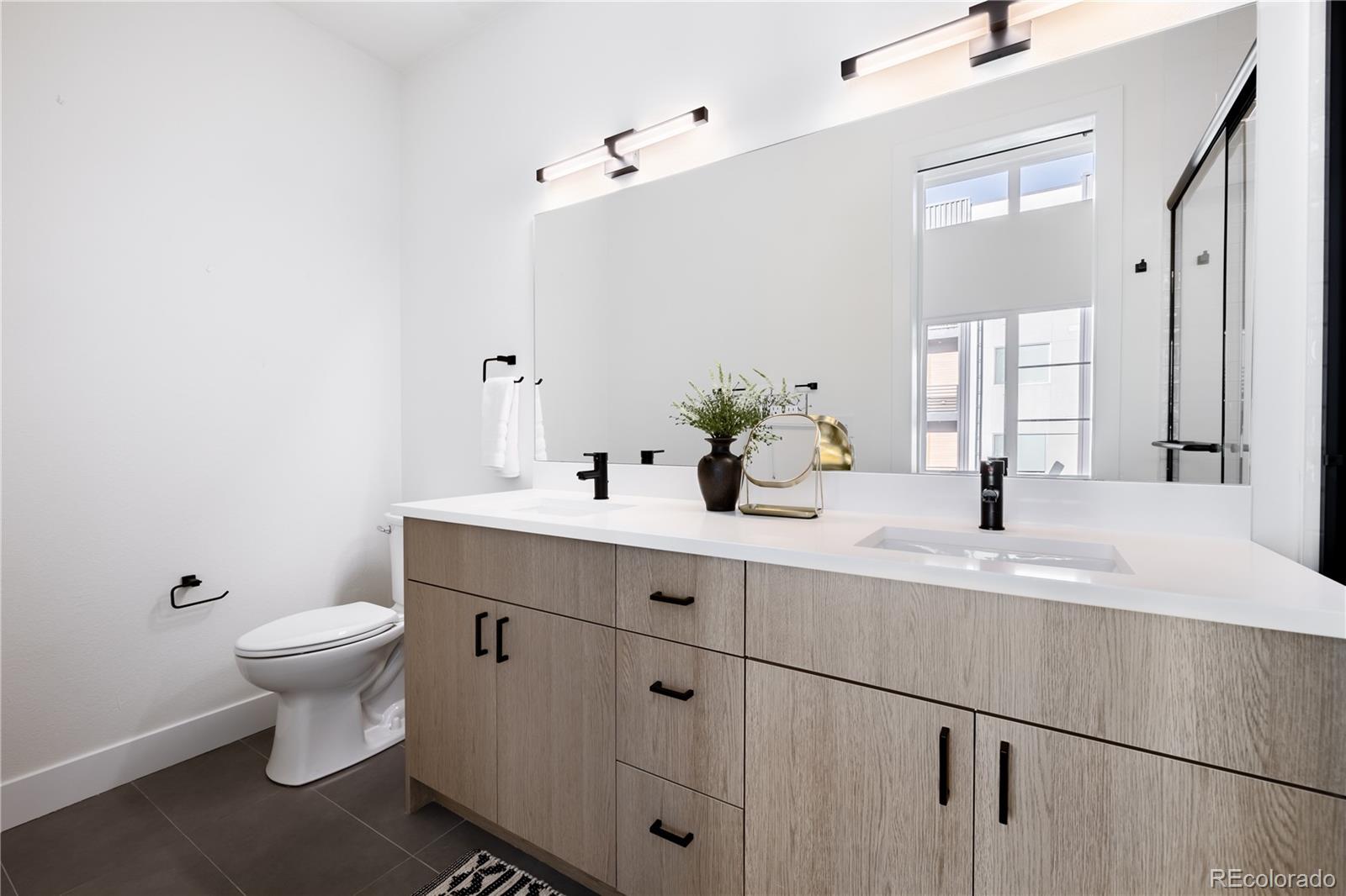 2930 Parkside Place, Denver, CO 80221, 3 Bedrooms Bedrooms, ,3 BathroomsBathrooms,Residential,For Sale,Parkside,REC6060801