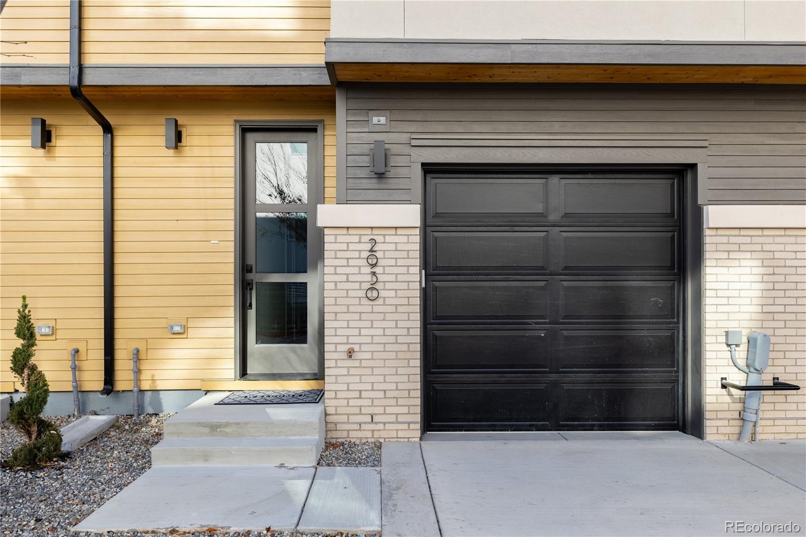 2930 Parkside Place, Denver, CO 80221, 3 Bedrooms Bedrooms, ,3 BathroomsBathrooms,Residential,For Sale,Parkside,REC6060801