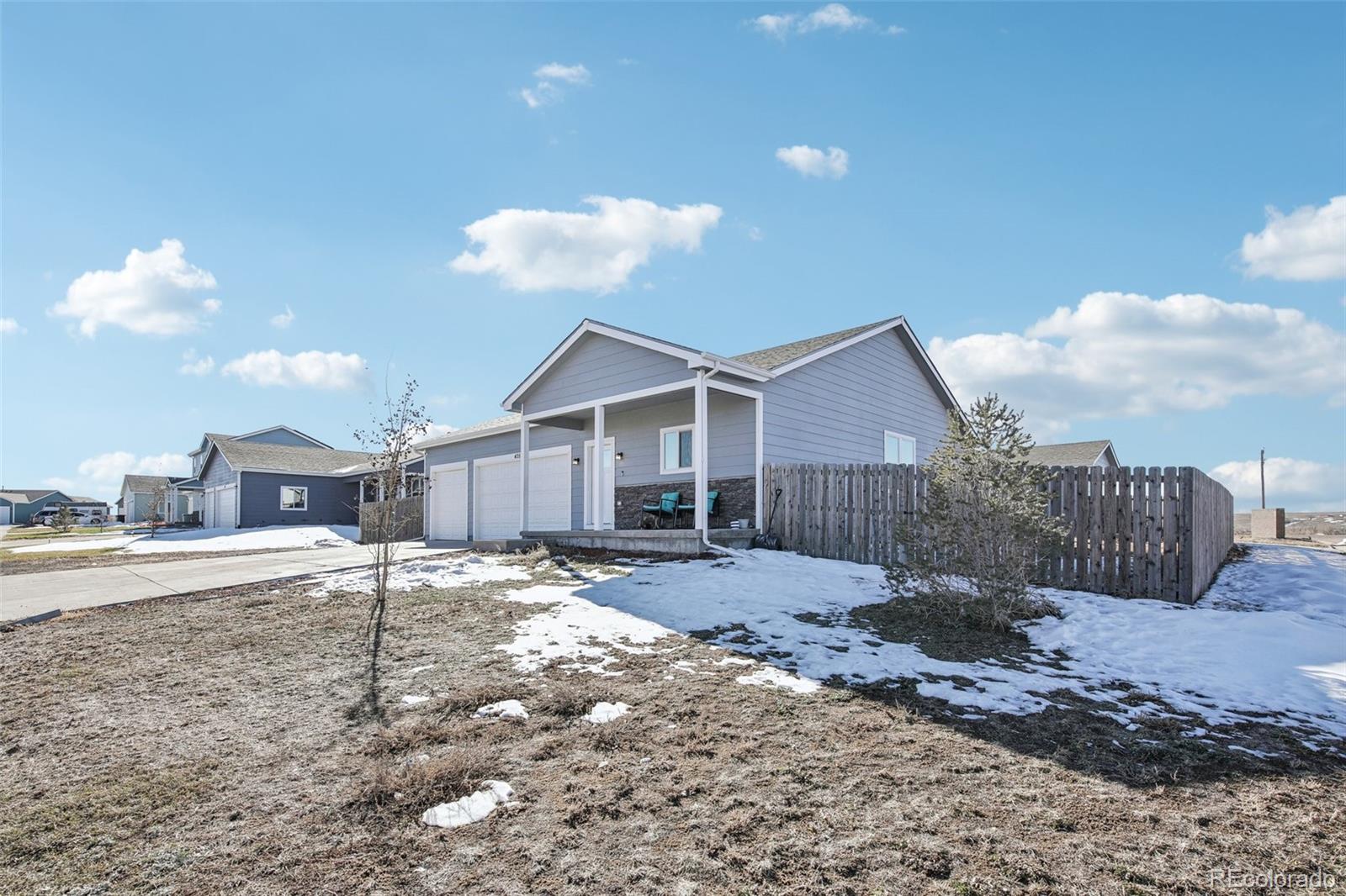 435 S 2nd Avenue, Deer Trail, CO 80105, 6 Bedrooms Bedrooms, ,3 BathroomsBathrooms,Residential,For Sale,2nd,REC8835093