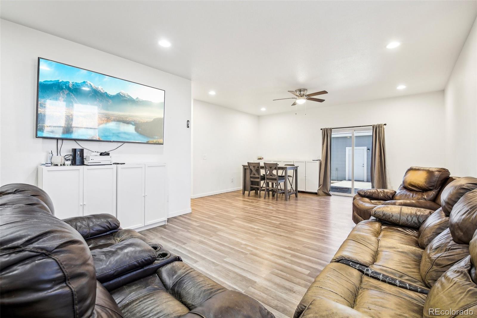 435 S 2nd Avenue, Deer Trail, CO 80105, 6 Bedrooms Bedrooms, ,3 BathroomsBathrooms,Residential,For Sale,2nd,REC8835093