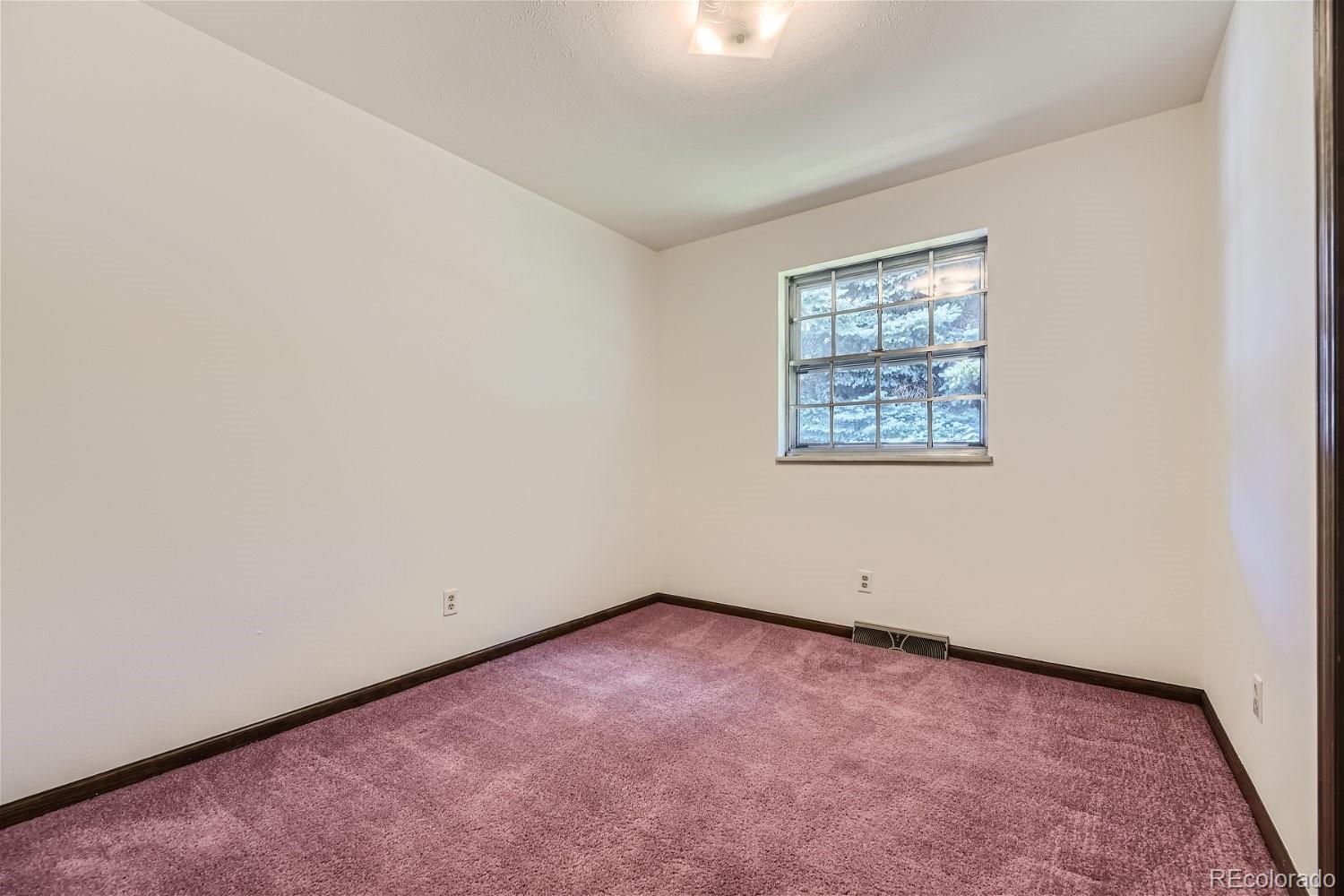 6586 Crocker St Way, Littleton, CO 80120, 5 Bedrooms Bedrooms, ,3 BathroomsBathrooms,Rental,For Rent,Crocker,REC8464310