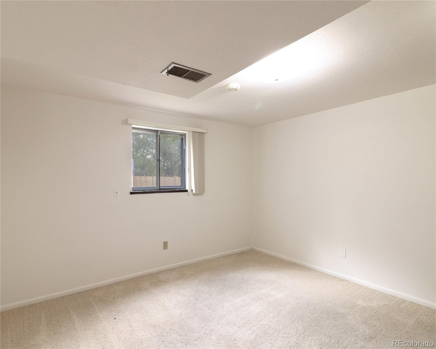 6586 Crocker St Way, Littleton, CO 80120, 5 Bedrooms Bedrooms, ,3 BathroomsBathrooms,Rental,For Rent,Crocker,REC8464310