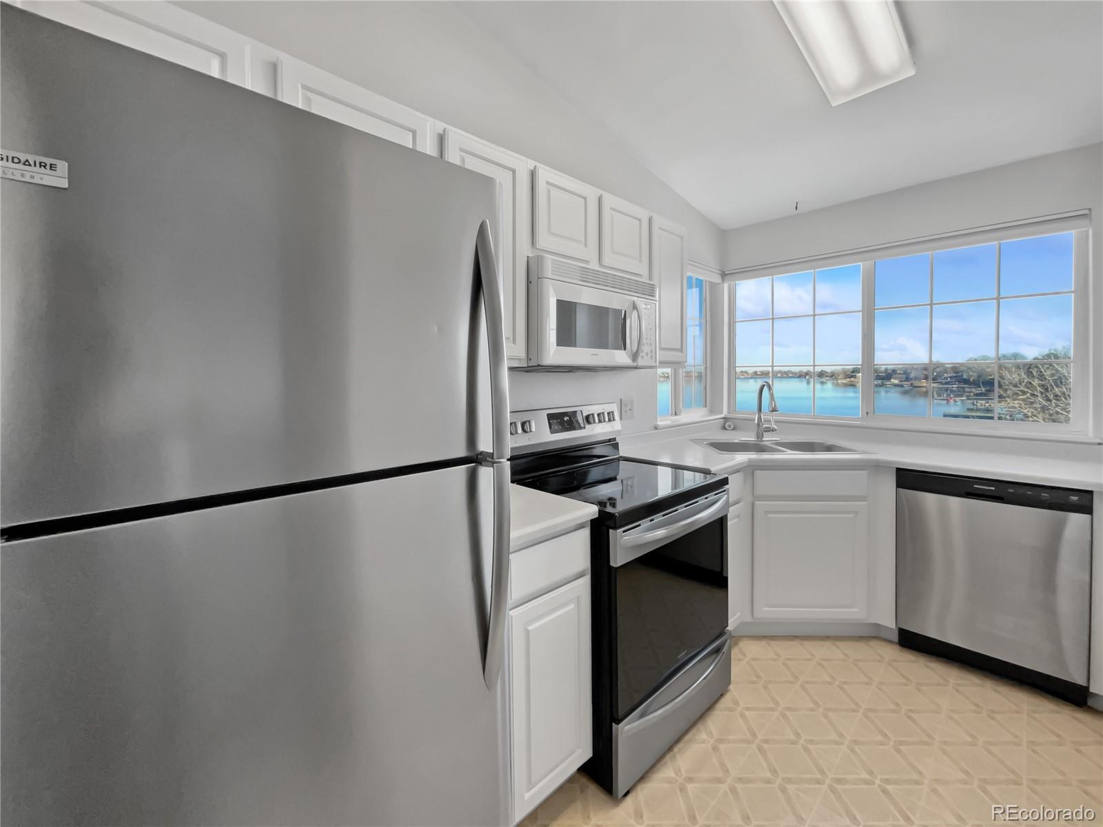 6850 Xavier Circle #12, Westminster, CO 80030, 2 Bedrooms Bedrooms, ,2 BathroomsBathrooms,Residential,For Sale,Xavier,REC6477125