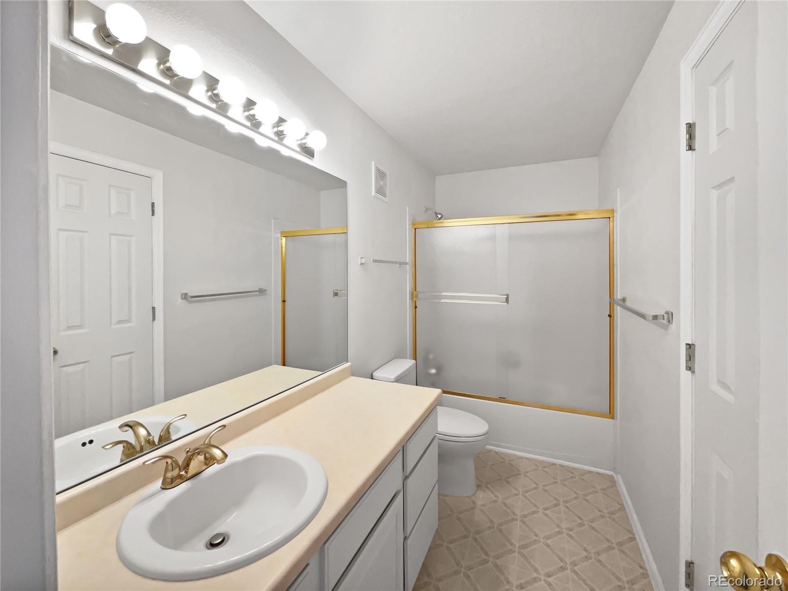 6850 Xavier Circle #12, Westminster, CO 80030, 2 Bedrooms Bedrooms, ,2 BathroomsBathrooms,Residential,For Sale,Xavier,REC6477125