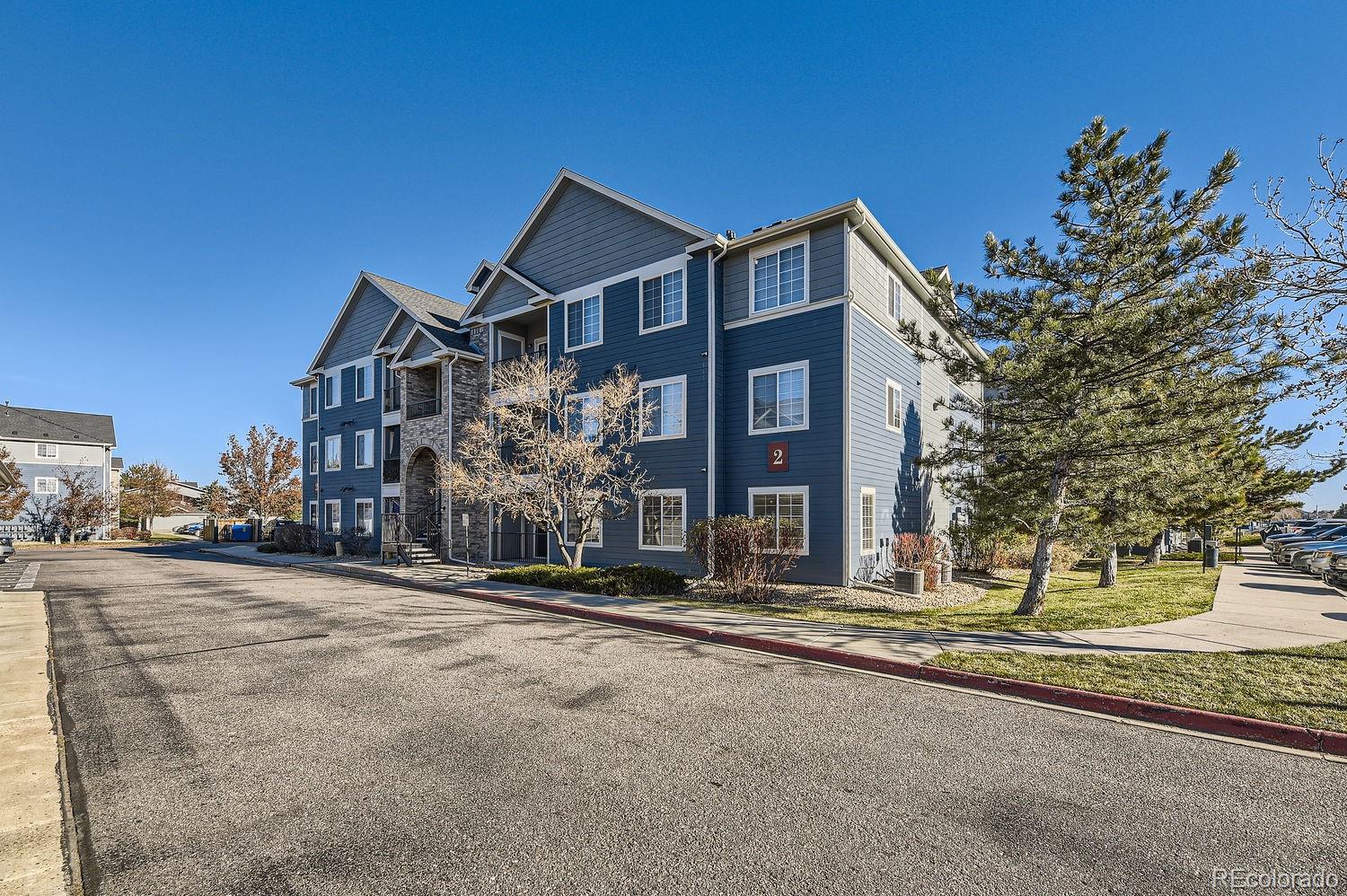 4451 Ammons Street #102, Littleton, CO 80123, 3 Bedrooms Bedrooms, ,2 BathroomsBathrooms,Rental,For Rent,Lake Chalet,Ammons,REC8939942