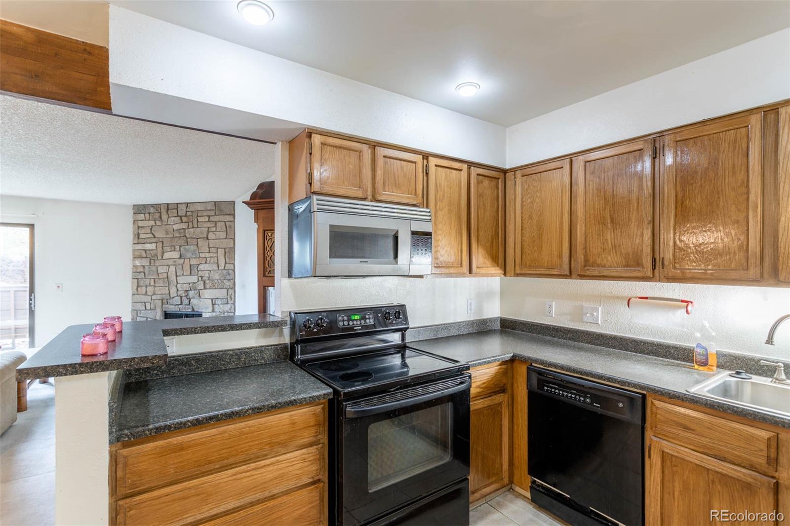 201 Wright Street #106, Lakewood, CO 80228, 2 Bedrooms Bedrooms, ,2 BathroomsBathrooms,Residential,For Sale,Snowbird,Wright,REC9061640