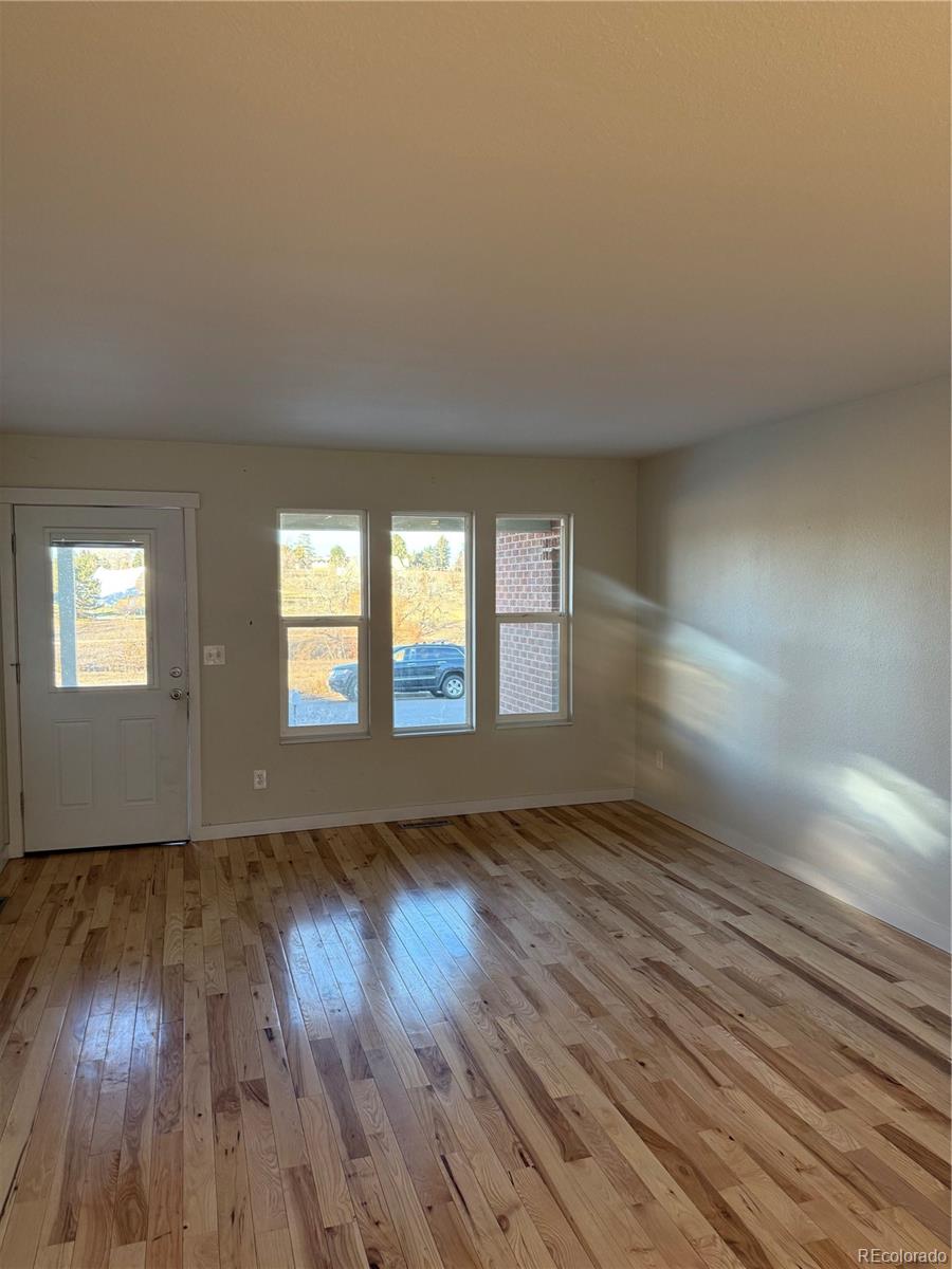 7906 Kentucky Avenue, Lakewood, CO 80226, 3 Bedrooms Bedrooms, ,2 BathroomsBathrooms,Rental,For Rent,Kentucky,REC4652331