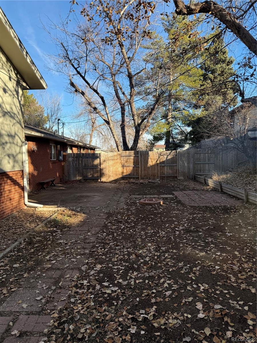 7906 Kentucky Avenue, Lakewood, CO 80226, 3 Bedrooms Bedrooms, ,2 BathroomsBathrooms,Rental,For Rent,Kentucky,REC4652331