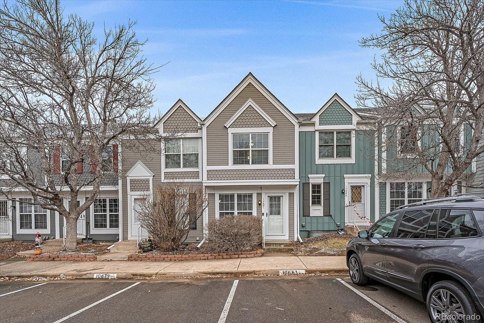 10681 Dartmouth Avenue, Lakewood, CO 80227, 3 Bedrooms Bedrooms, ,3 BathroomsBathrooms,Residential,For Sale,Dartmouth,REC9459323