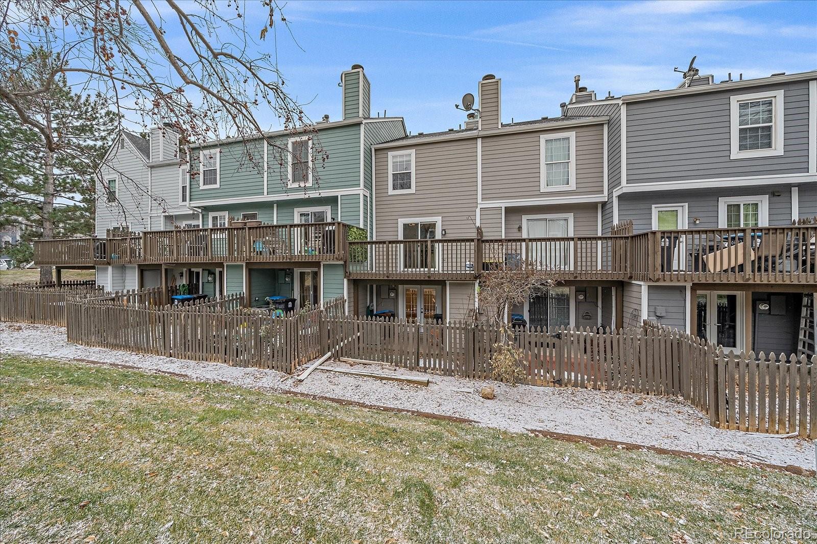10681 Dartmouth Avenue, Lakewood, CO 80227, 3 Bedrooms Bedrooms, ,3 BathroomsBathrooms,Residential,For Sale,Dartmouth,REC9459323