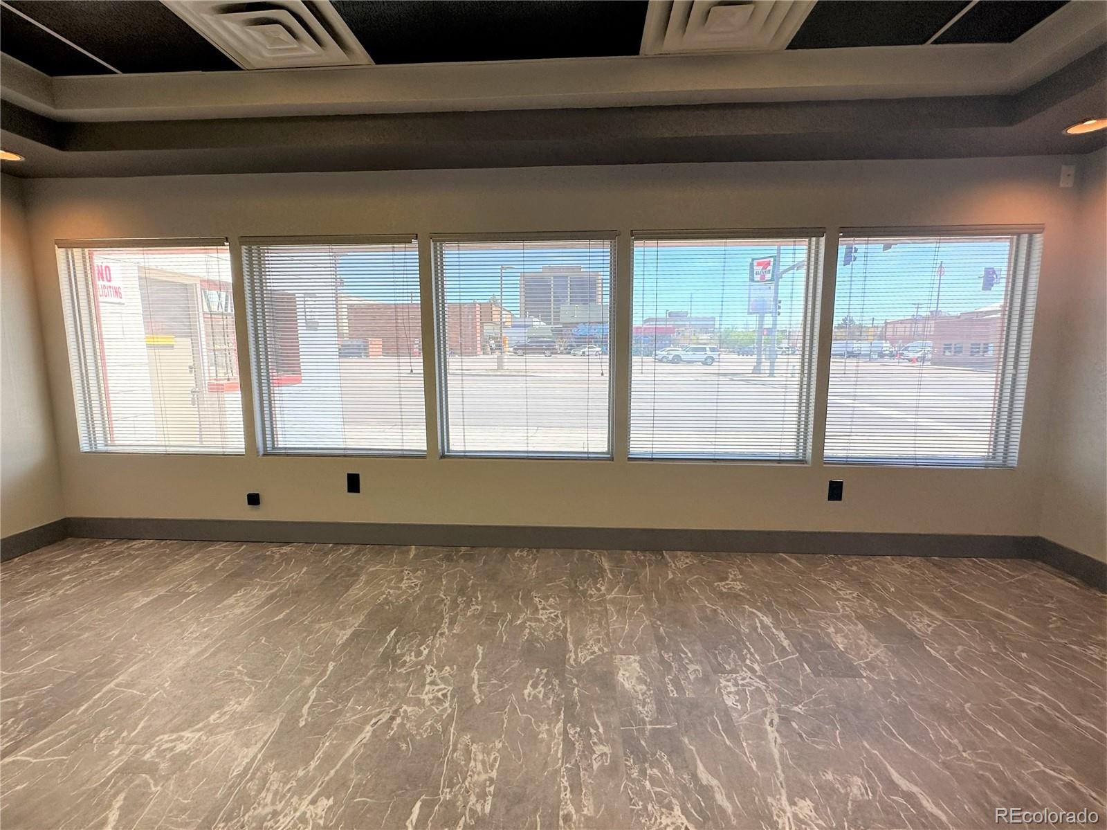 801 Grand Avenue, Pueblo, CO 81003, ,Commercial,For Sale,Lindy's Quality Grooming,Grand,REC7620164