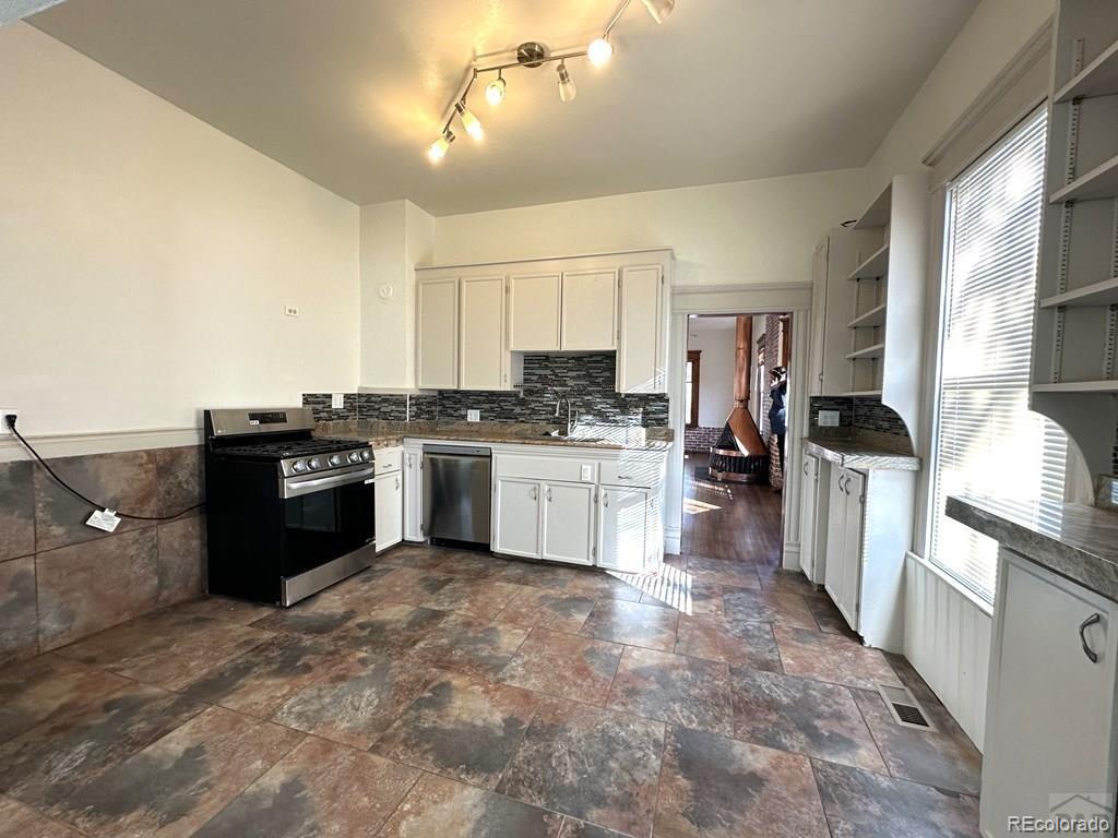 Restricted Address, 3 Bedrooms Bedrooms, ,3 BathroomsBathrooms,Residential,For Sale,Elizabeth,REC4626724