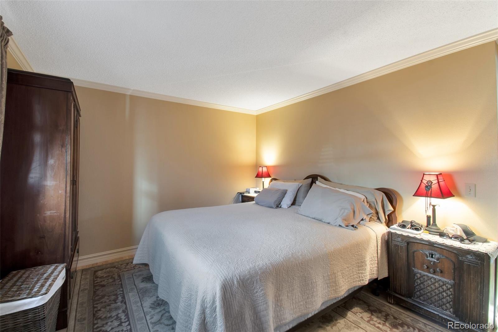 8887 Toller Avenue, Littleton, CO 80128, 4 Bedrooms Bedrooms, ,2 BathroomsBathrooms,Residential,For Sale,Toller,REC5817007