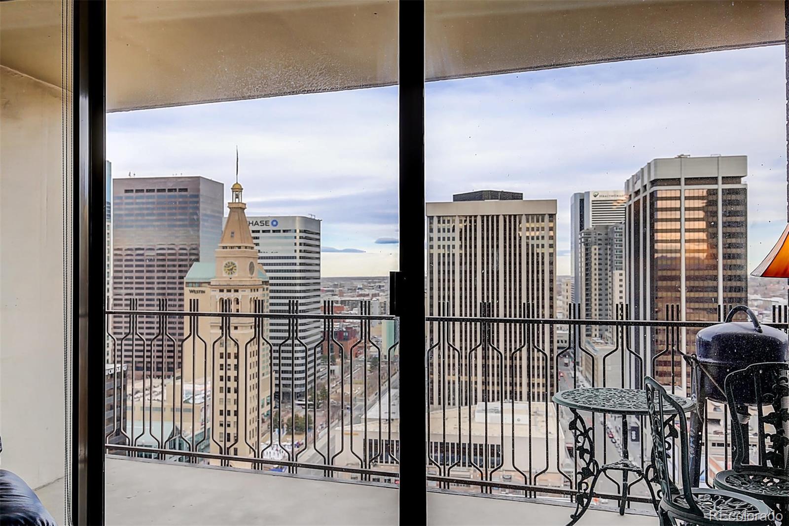 1020 15th Street #26J, Denver, CO 80202, 2 Bedrooms Bedrooms, ,2 BathroomsBathrooms,Rental,For Rent,Brooks Tower,15th,REC9955606