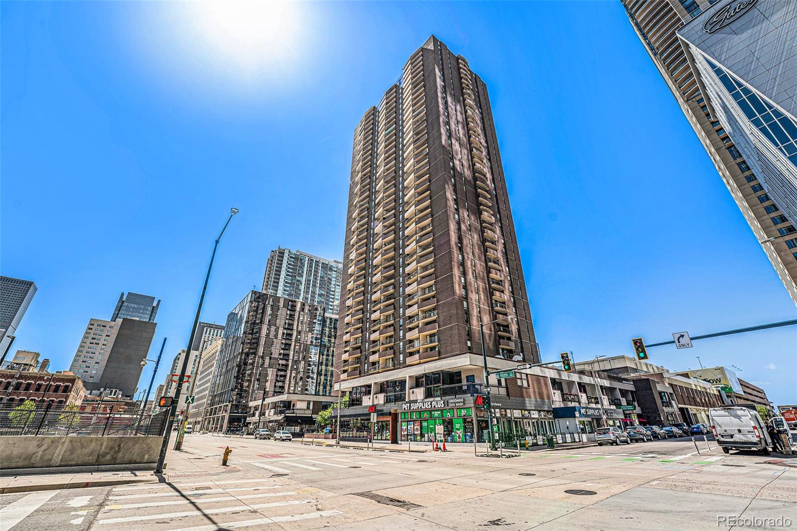 1020 15th Street #26J, Denver, CO 80202, 2 Bedrooms Bedrooms, ,2 BathroomsBathrooms,Rental,For Rent,Brooks Tower,15th,REC9955606