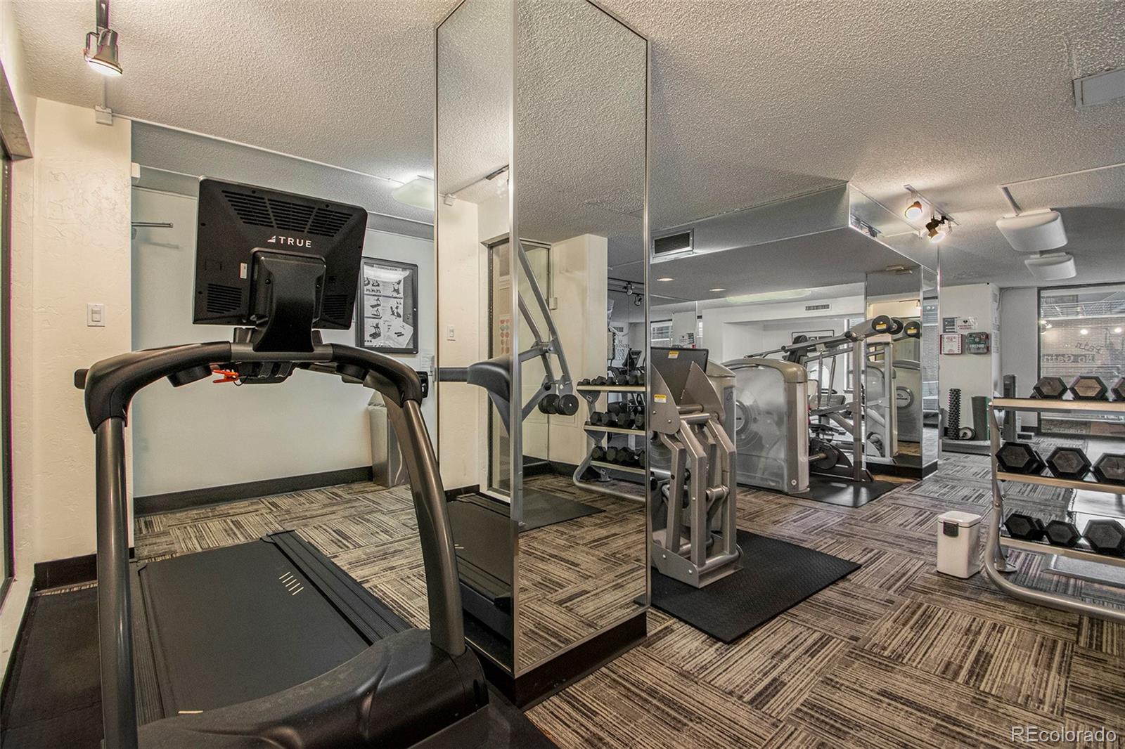 1020 15th Street #26J, Denver, CO 80202, 2 Bedrooms Bedrooms, ,2 BathroomsBathrooms,Rental,For Rent,Brooks Tower,15th,REC9955606