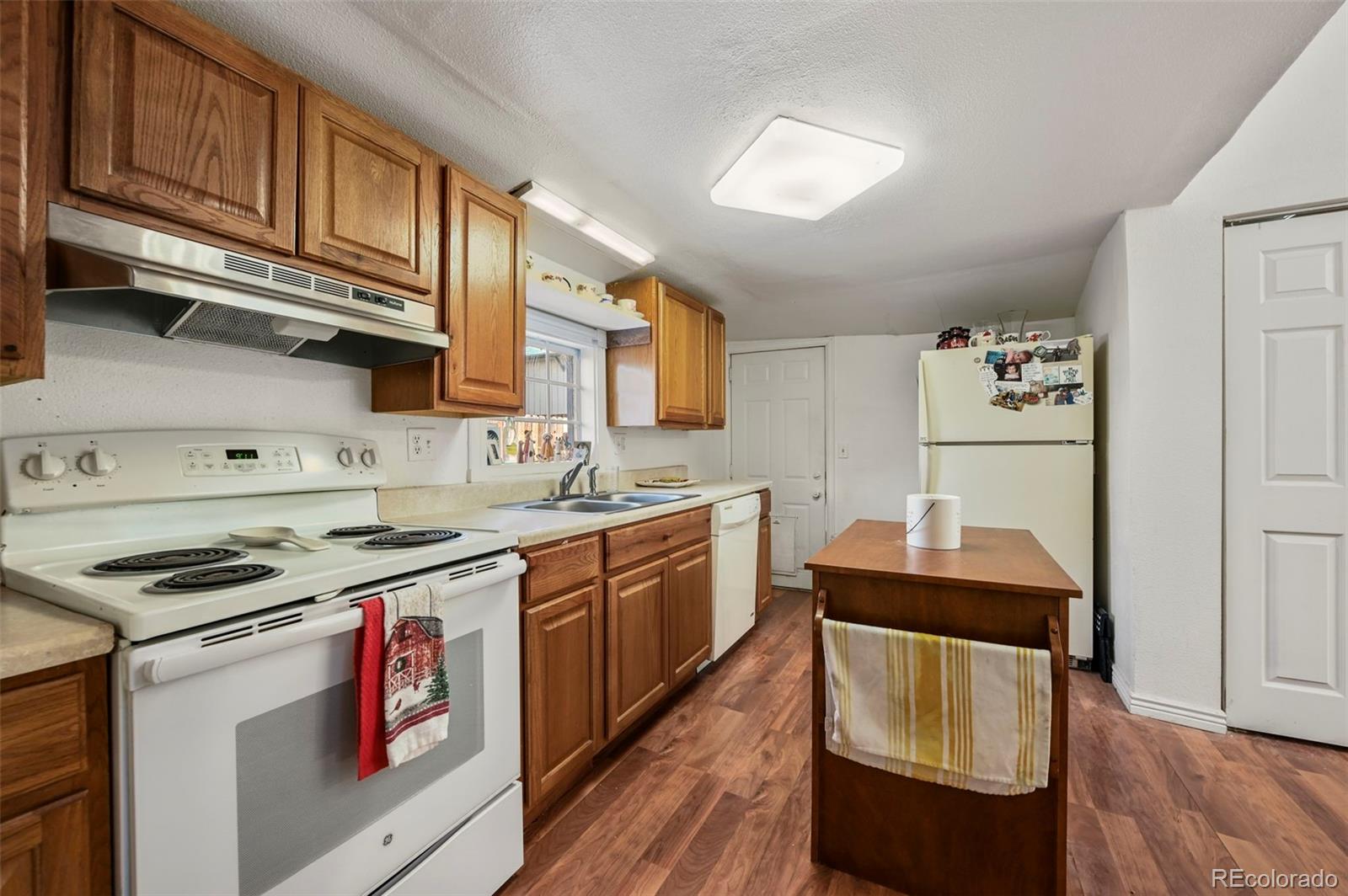 115 W Golden Avenue, Cripple Creek, CO 80813, 2 Bedrooms Bedrooms, ,Residential,For Sale,Golden,REC7849096
