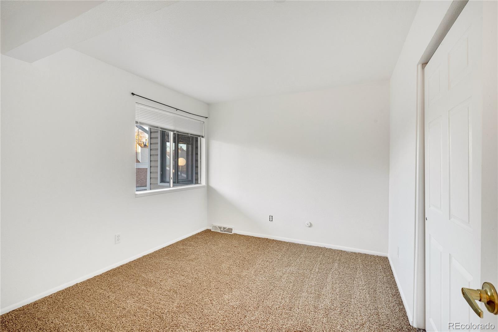 Restricted Address, 2 Bedrooms Bedrooms, ,2 BathroomsBathrooms,Residential,For Sale,Yale,REC8072524