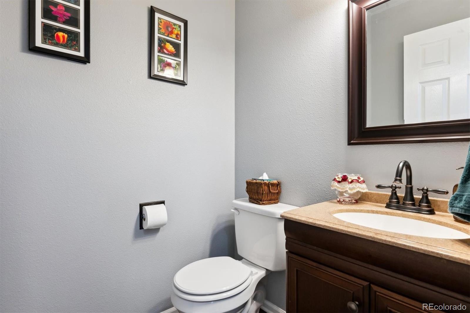 9790 Moss Rose Circle, Highlands Ranch, CO 80129, 5 Bedrooms Bedrooms, ,4 BathroomsBathrooms,Residential,For Sale,Moss Rose,REC8710501