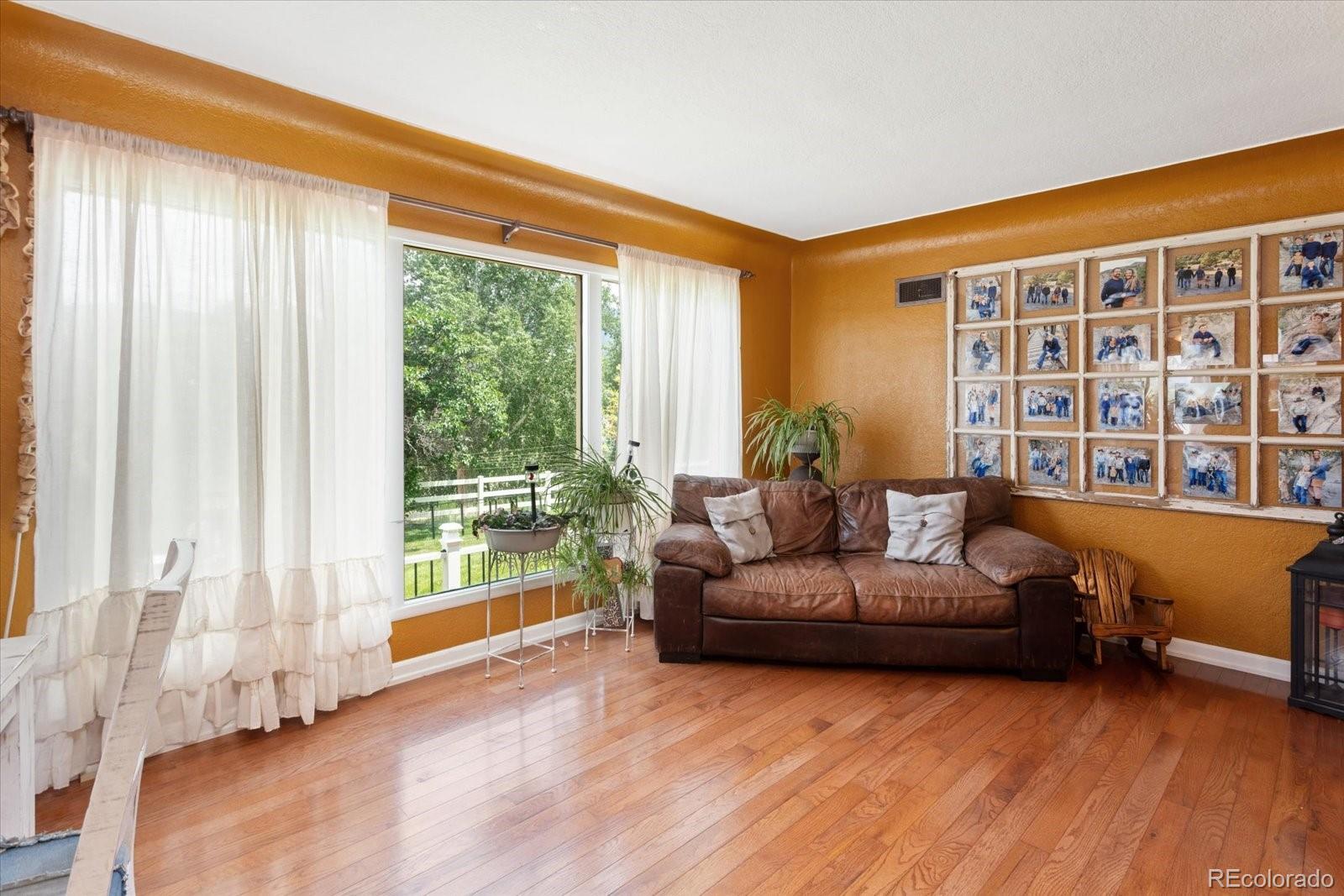 9825 US Highway 50, Howard, CO 81233, 4 Bedrooms Bedrooms, ,2 BathroomsBathrooms,Residential,For Sale,US Highway 50,REC6774752