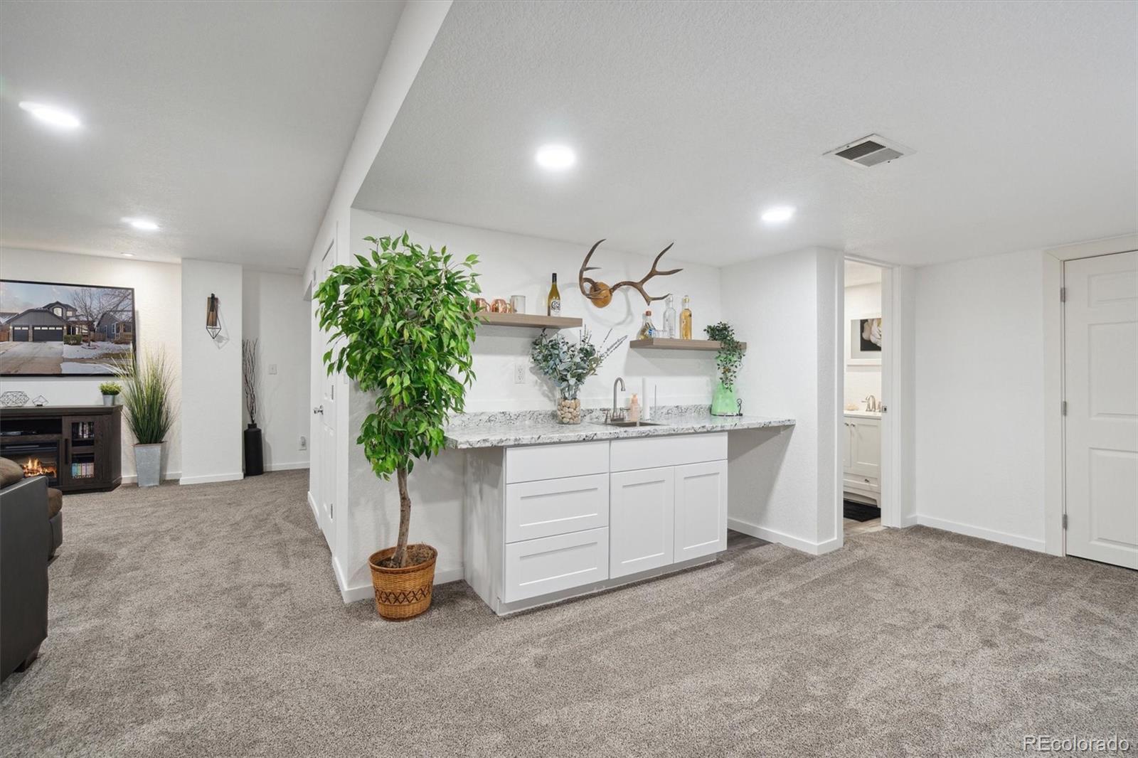 5926 Long Drive, Littleton, CO 80123, 3 Bedrooms Bedrooms, ,4 BathroomsBathrooms,Residential,For Sale,Long,REC5625705