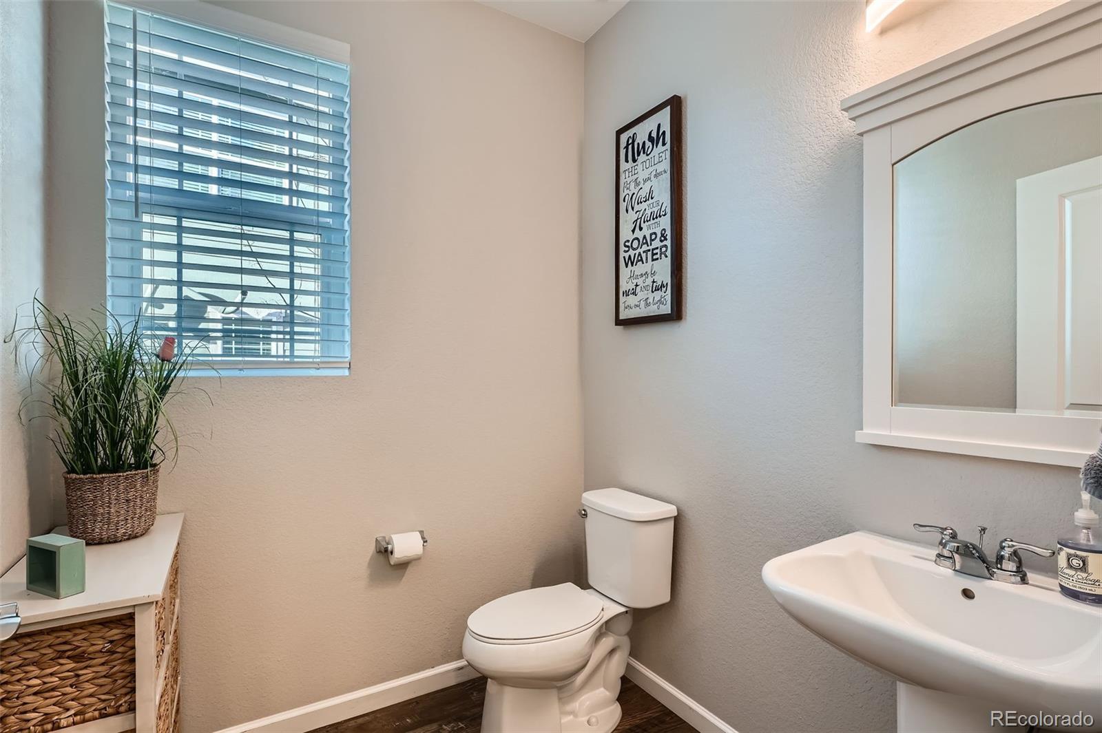 1781 Buchanan Circle, Aurora, CO 80018, 3 Bedrooms Bedrooms, ,3 BathroomsBathrooms,Residential,For Sale,Buchanan,REC4709686