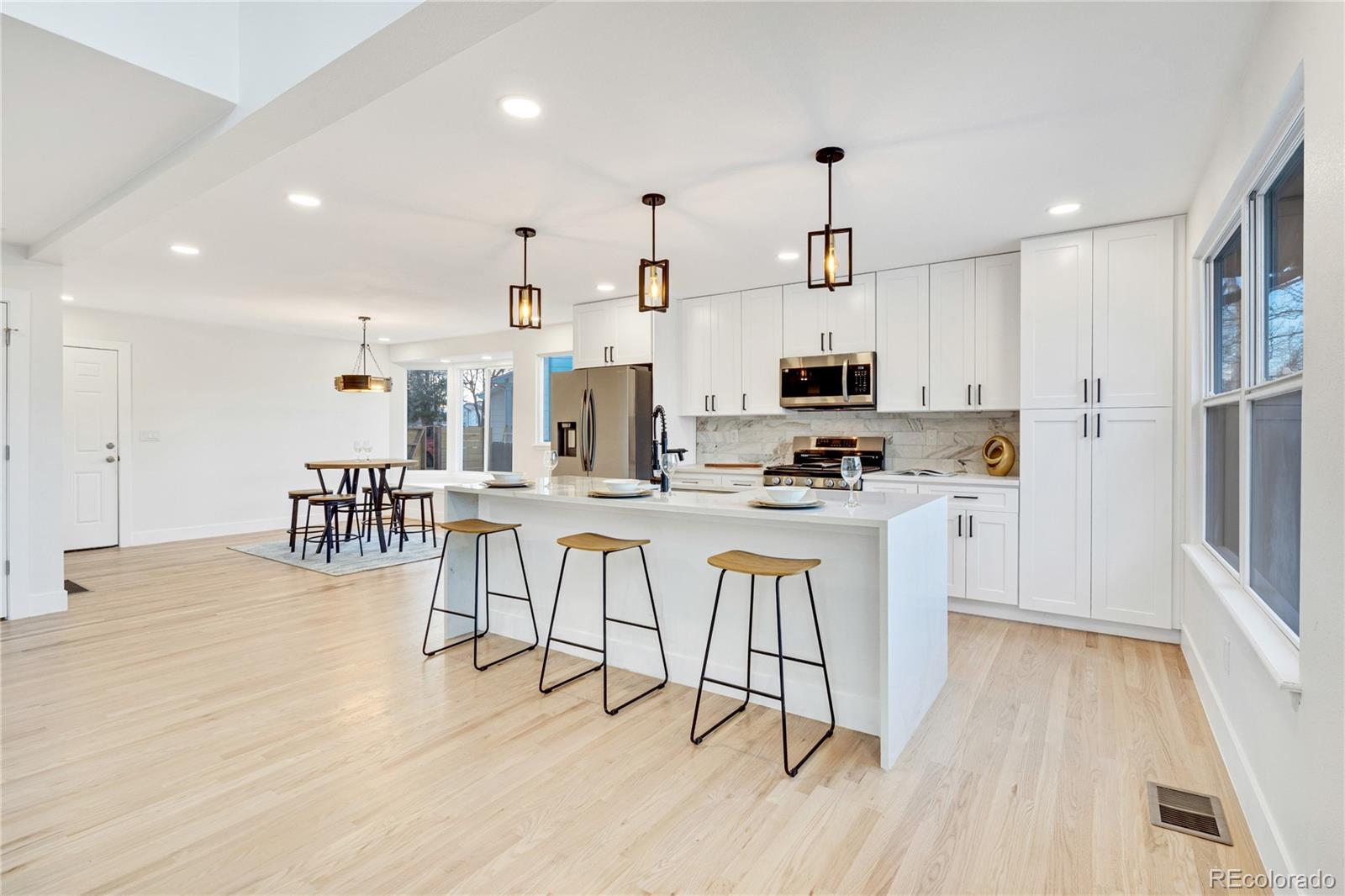 13376 Wildflower Street, Broomfield, CO 80020, 6 Bedrooms Bedrooms, ,5 BathroomsBathrooms,Residential,For Sale,Wildflower,REC5211505