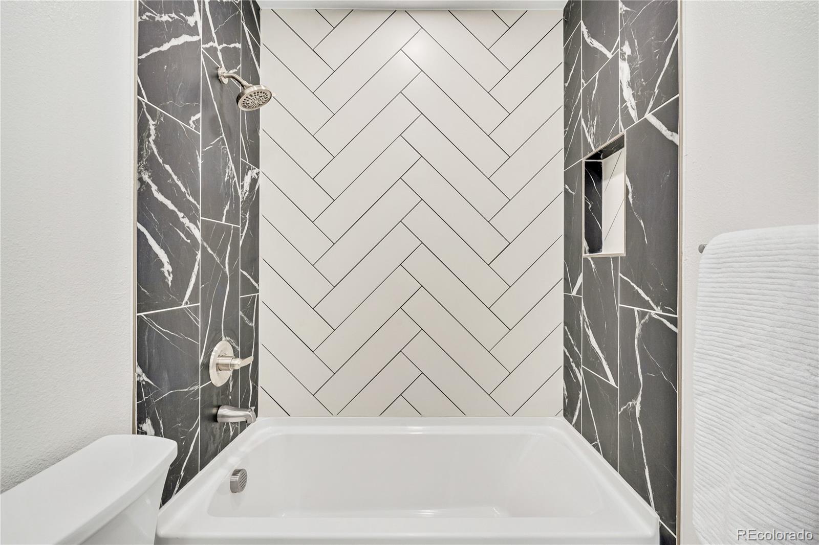 13376 Wildflower Street, Broomfield, CO 80020, 6 Bedrooms Bedrooms, ,5 BathroomsBathrooms,Residential,For Sale,Wildflower,REC5211505