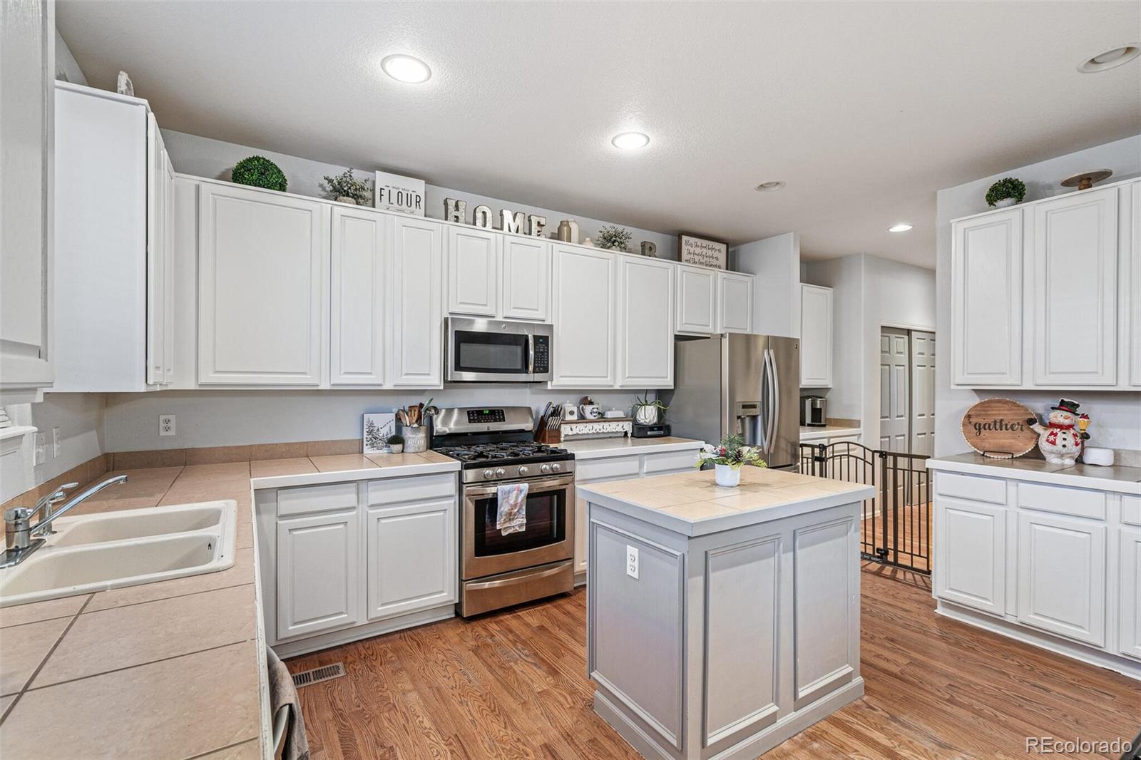 6650 Sunburst Avenue, Firestone, CO 80504, 3 Bedrooms Bedrooms, ,3 BathroomsBathrooms,Residential,For Sale,Sunburst,REC3521066