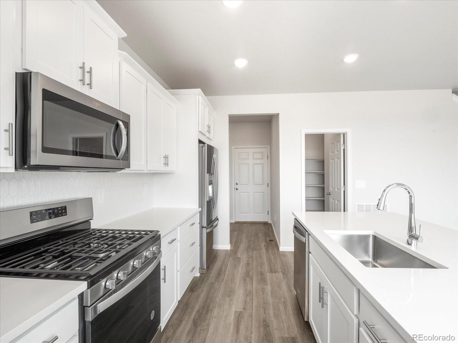 1669 Colorado River Drive, Windsor, CO 80550, 4 Bedrooms Bedrooms, ,3 BathroomsBathrooms,Residential,For Sale,Colorado River,REC3869697