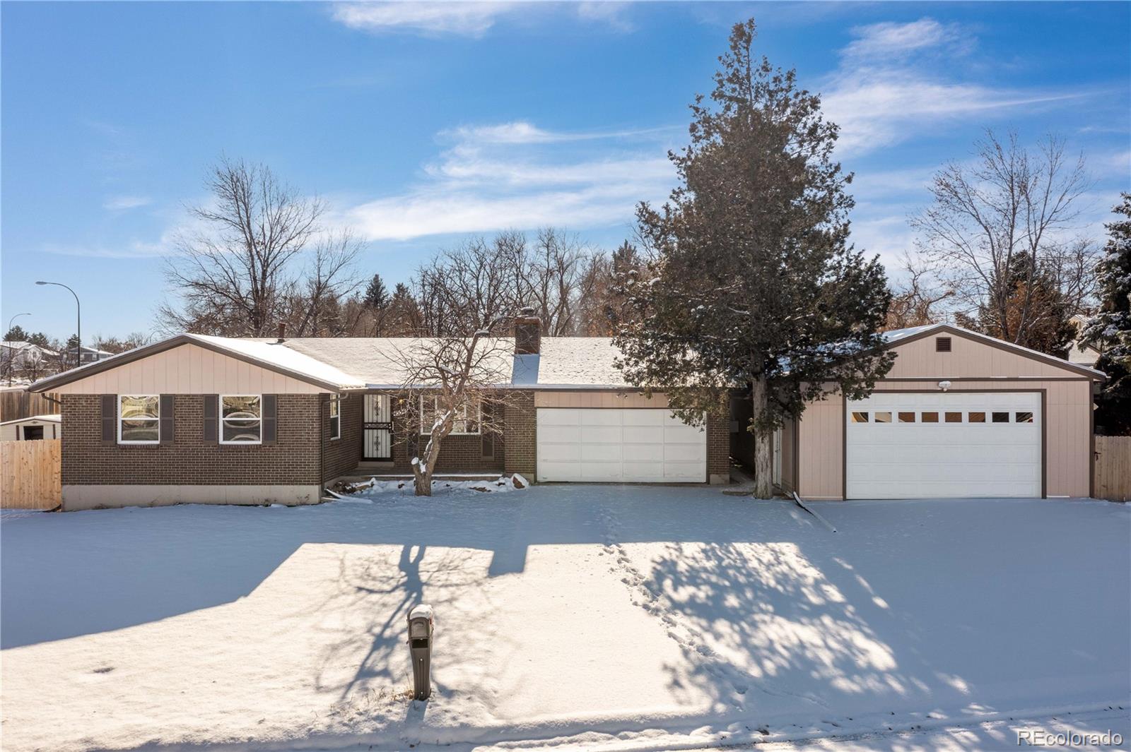 4554 Lakehurst Way, Littleton, CO 80127, 5 Bedrooms Bedrooms, ,3 BathroomsBathrooms,Residential,For Sale,Lakehurst,REC6736042