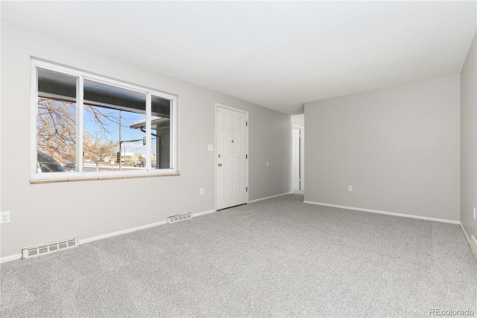 4554 Lakehurst Way, Littleton, CO 80127, 5 Bedrooms Bedrooms, ,3 BathroomsBathrooms,Residential,For Sale,Lakehurst,REC6736042