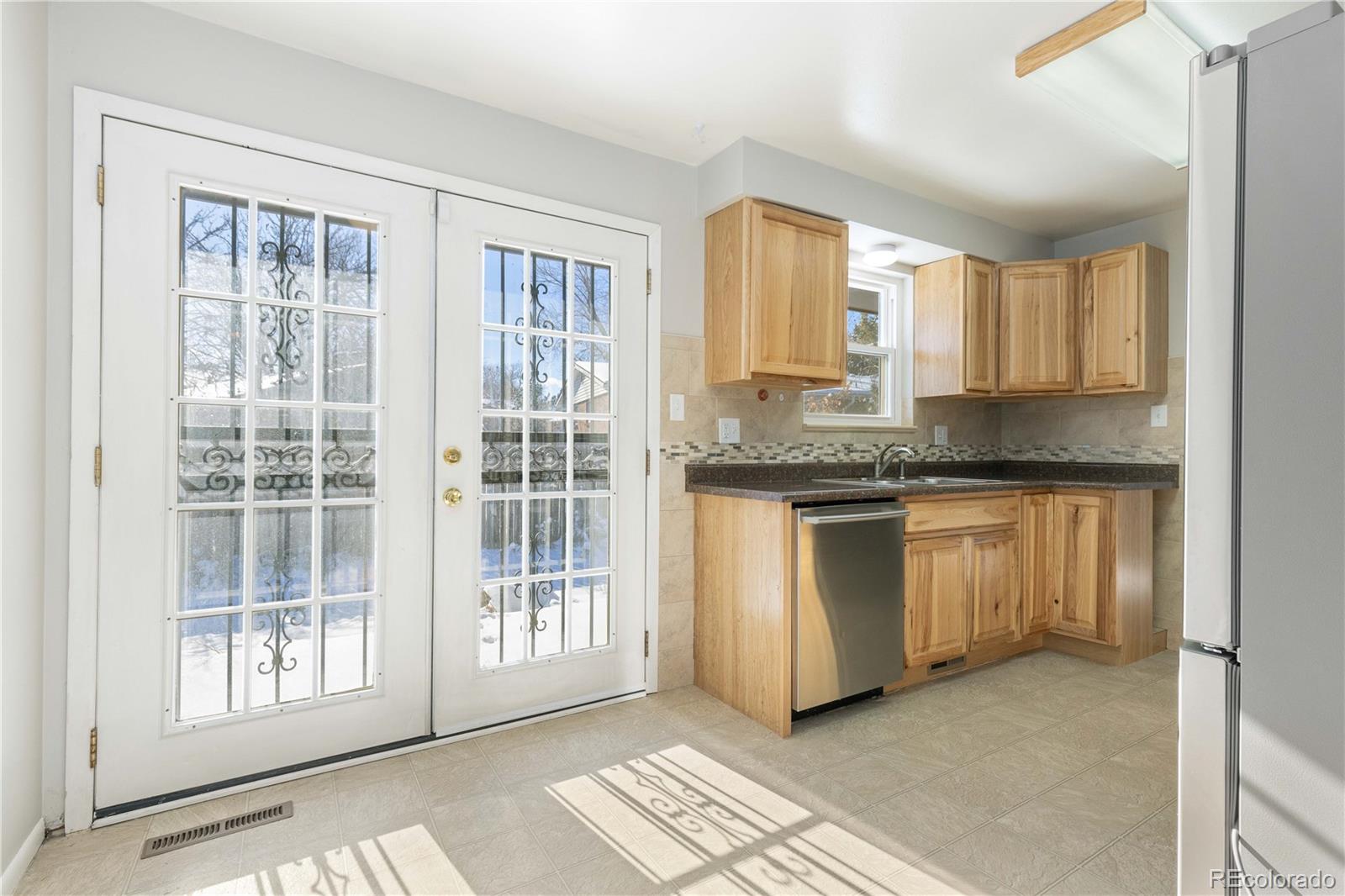 4554 Lakehurst Way, Littleton, CO 80127, 5 Bedrooms Bedrooms, ,3 BathroomsBathrooms,Residential,For Sale,Lakehurst,REC6736042
