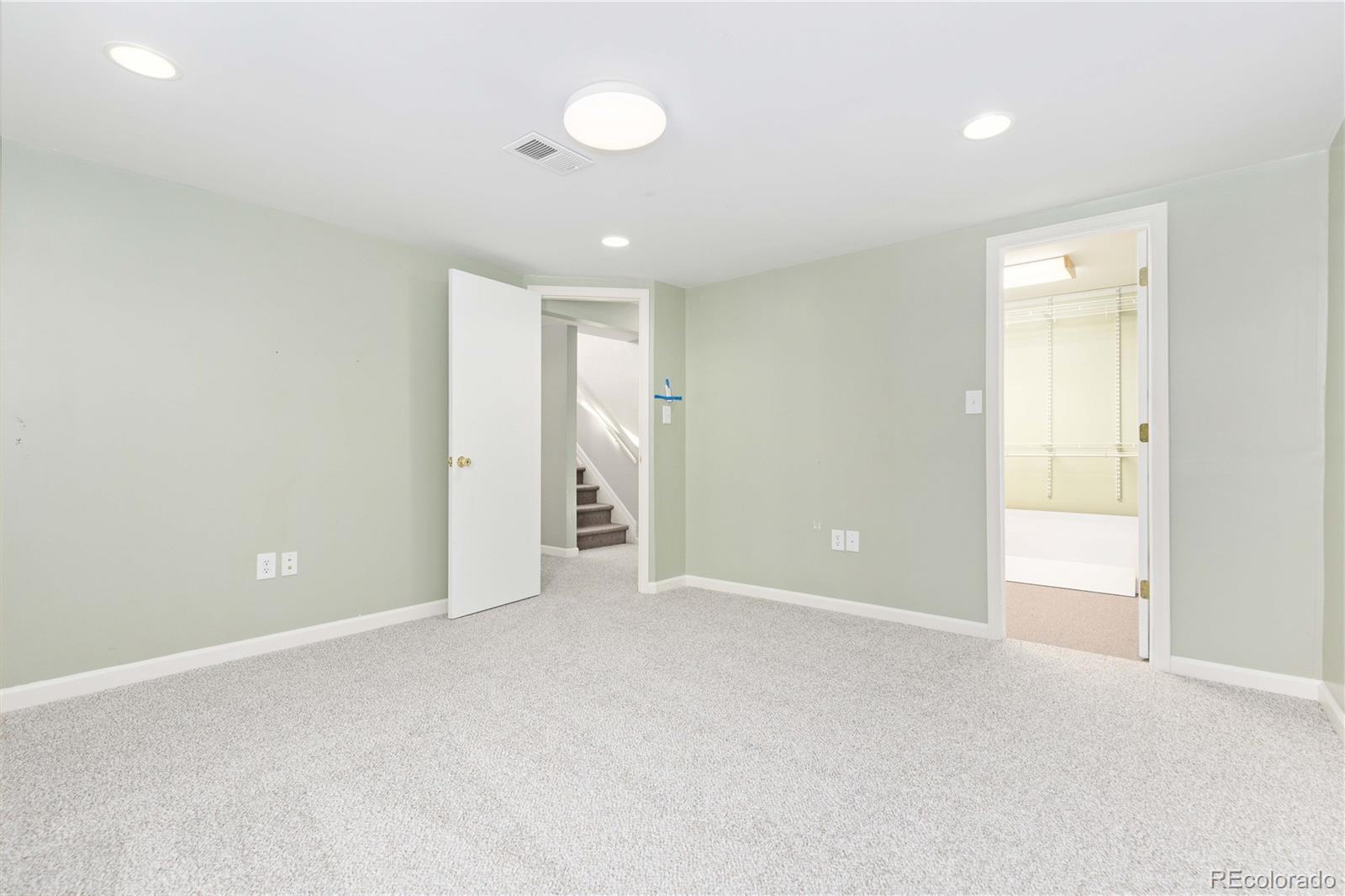 4554 Lakehurst Way, Littleton, CO 80127, 5 Bedrooms Bedrooms, ,3 BathroomsBathrooms,Residential,For Sale,Lakehurst,REC6736042