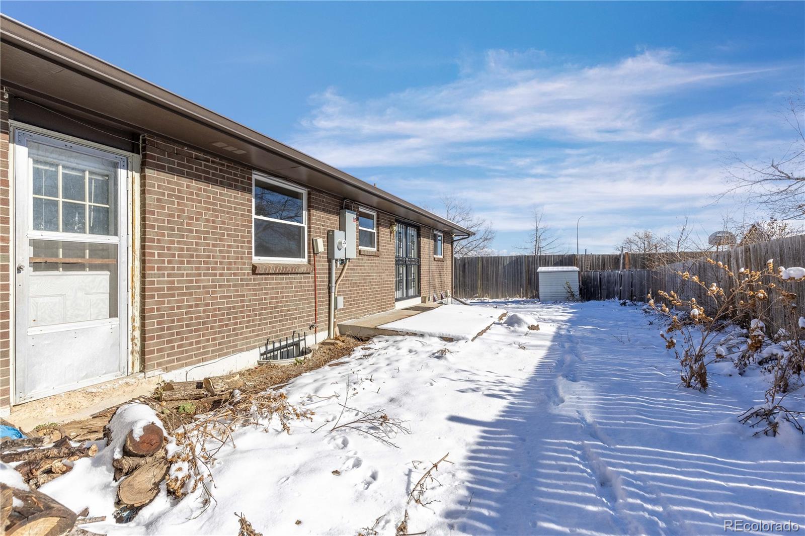 4554 Lakehurst Way, Littleton, CO 80127, 5 Bedrooms Bedrooms, ,3 BathroomsBathrooms,Residential,For Sale,Lakehurst,REC6736042