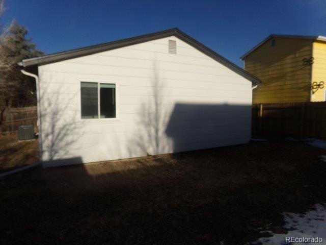17443 Temple Drive, Aurora, CO 80015, 3 Bedrooms Bedrooms, ,1 BathroomBathrooms,Residential,For Sale,Temple,REC9225116