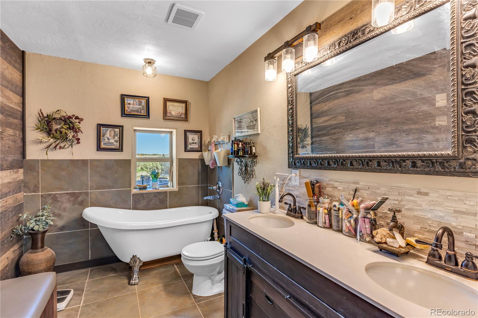 Restricted Address, Penrose, CO 81240, 4 Bedrooms Bedrooms, ,3 BathroomsBathrooms,Residential,For Sale,15th,REC3693278