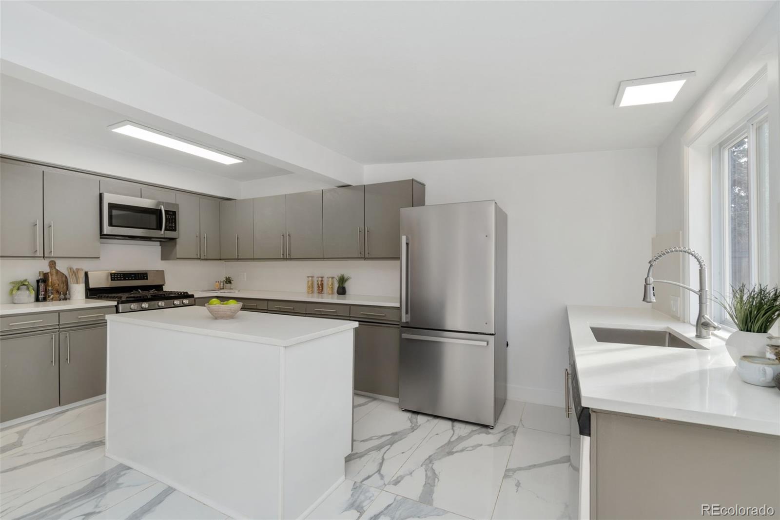 2749 Glencoe Street, Denver, CO 80222, 3 Bedrooms Bedrooms, ,2 BathroomsBathrooms,Residential,For Sale,Glencoe,REC2183158