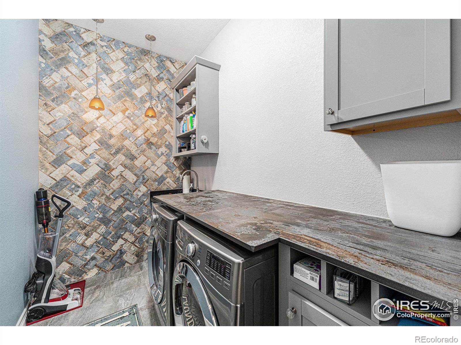 12123 Beach Street, Westminster, CO 80234, 3 Bedrooms Bedrooms, ,3 BathroomsBathrooms,Residential,For Sale,Beach,RECIR1023398