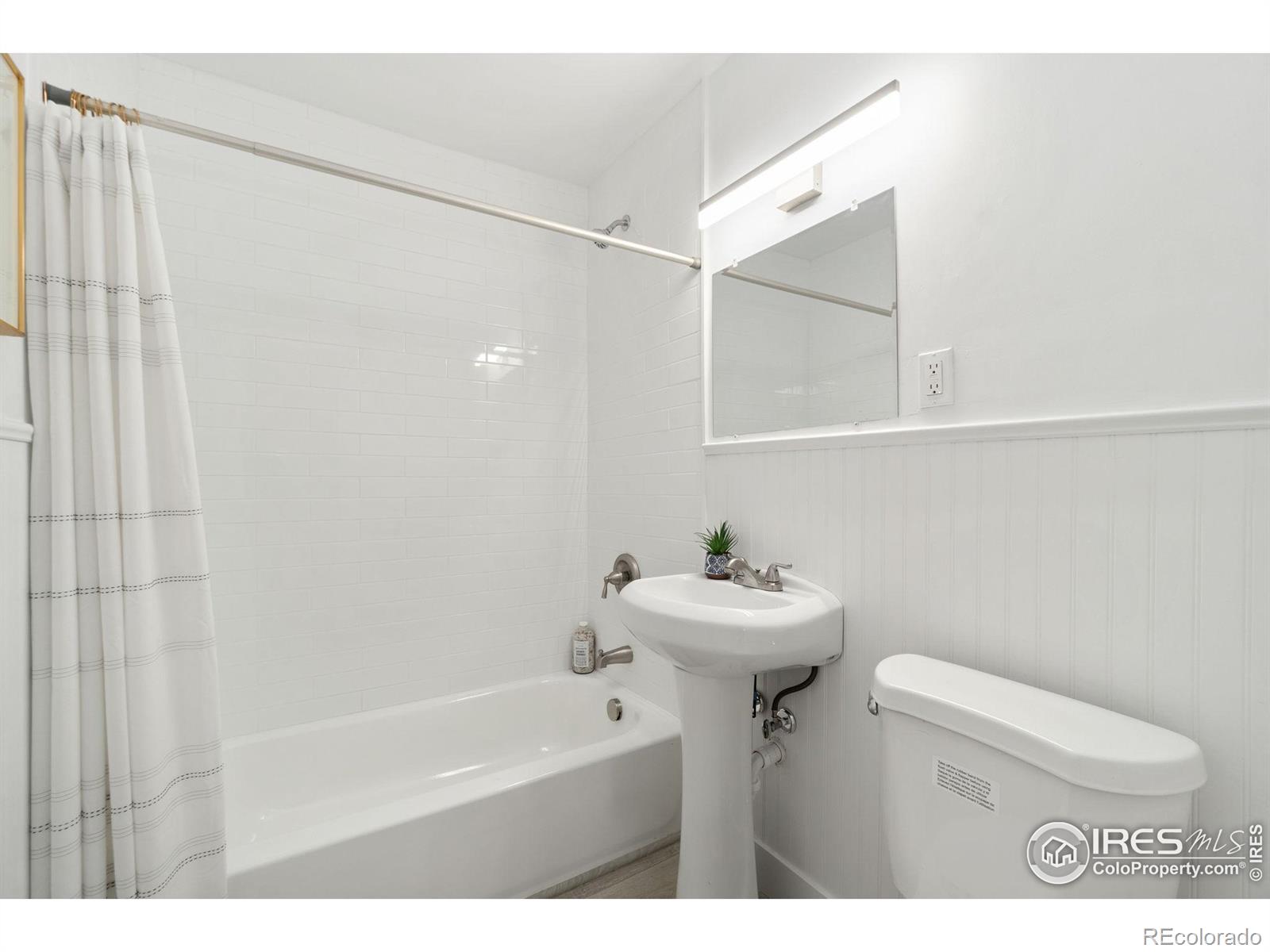 2749 Glencoe Street, Denver, CO 80222, 3 Bedrooms Bedrooms, ,2 BathroomsBathrooms,Residential,For Sale,Glencoe,RECIR1023327