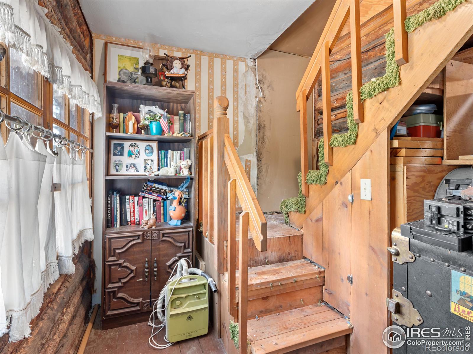 11650 Peak to Peak Highway, Allenspark, CO 80510, 2 Bedrooms Bedrooms, ,1 BathroomBathrooms,Residential,For Sale,Peak to Peak Highway,RECIR1014145