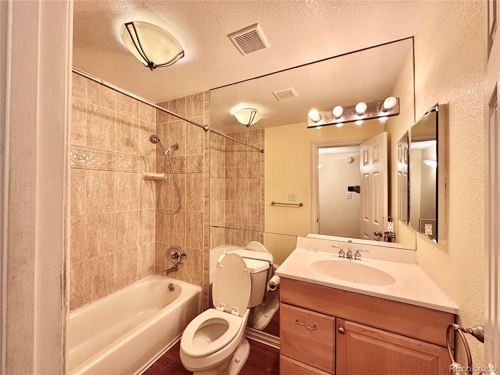 Restricted Address, Denver, CO 80246, 1 Bedroom Bedrooms, ,1 BathroomBathrooms,Rental,For Rent,Cherry Creek South,REC3647652