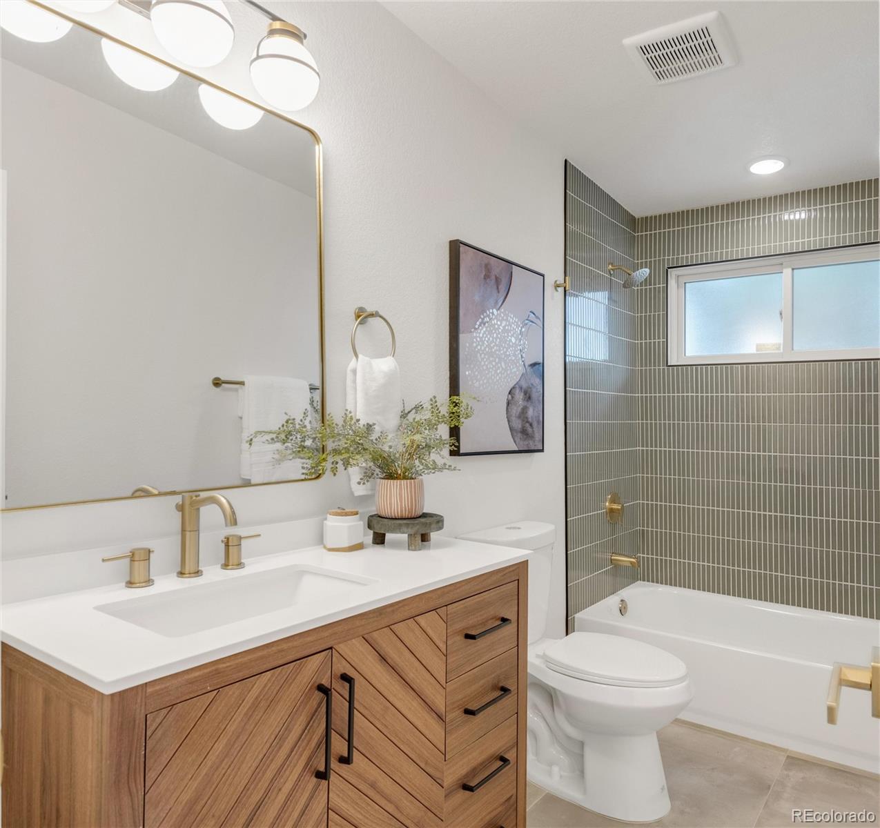 3169 Caley Avenue, Centennial, CO 80121, 5 Bedrooms Bedrooms, ,3 BathroomsBathrooms,Residential,For Sale,Caley,REC7808990