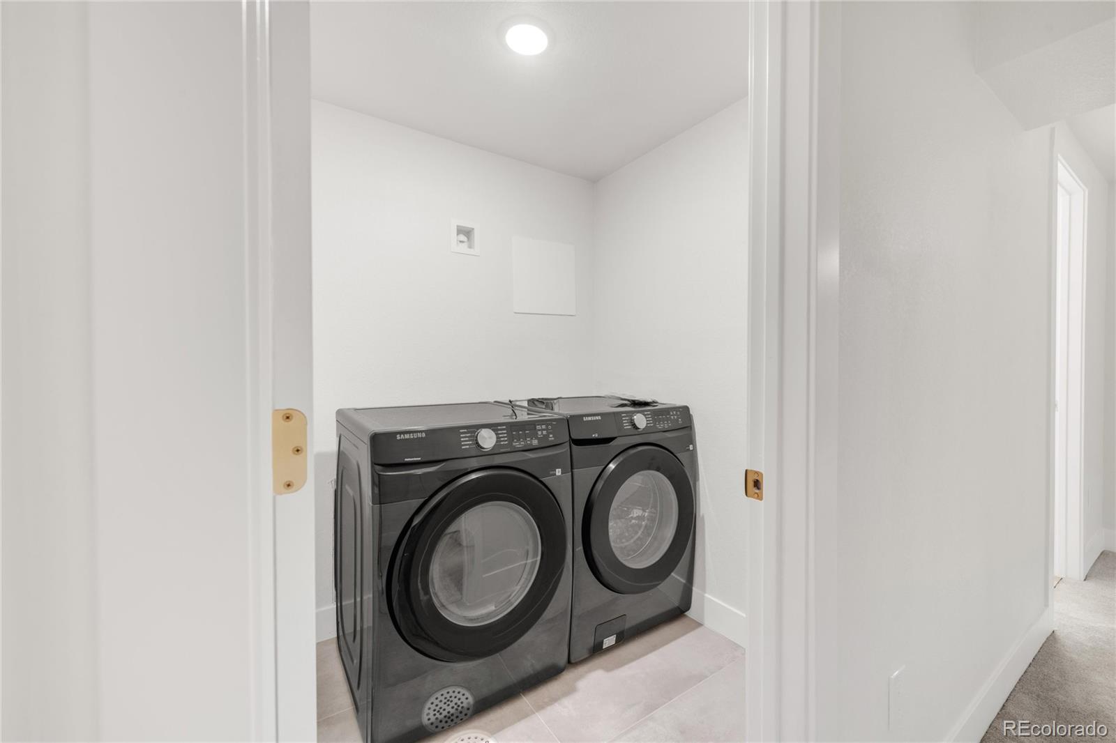 3169 Caley Avenue, Centennial, CO 80121, 5 Bedrooms Bedrooms, ,3 BathroomsBathrooms,Residential,For Sale,Caley,REC7808990
