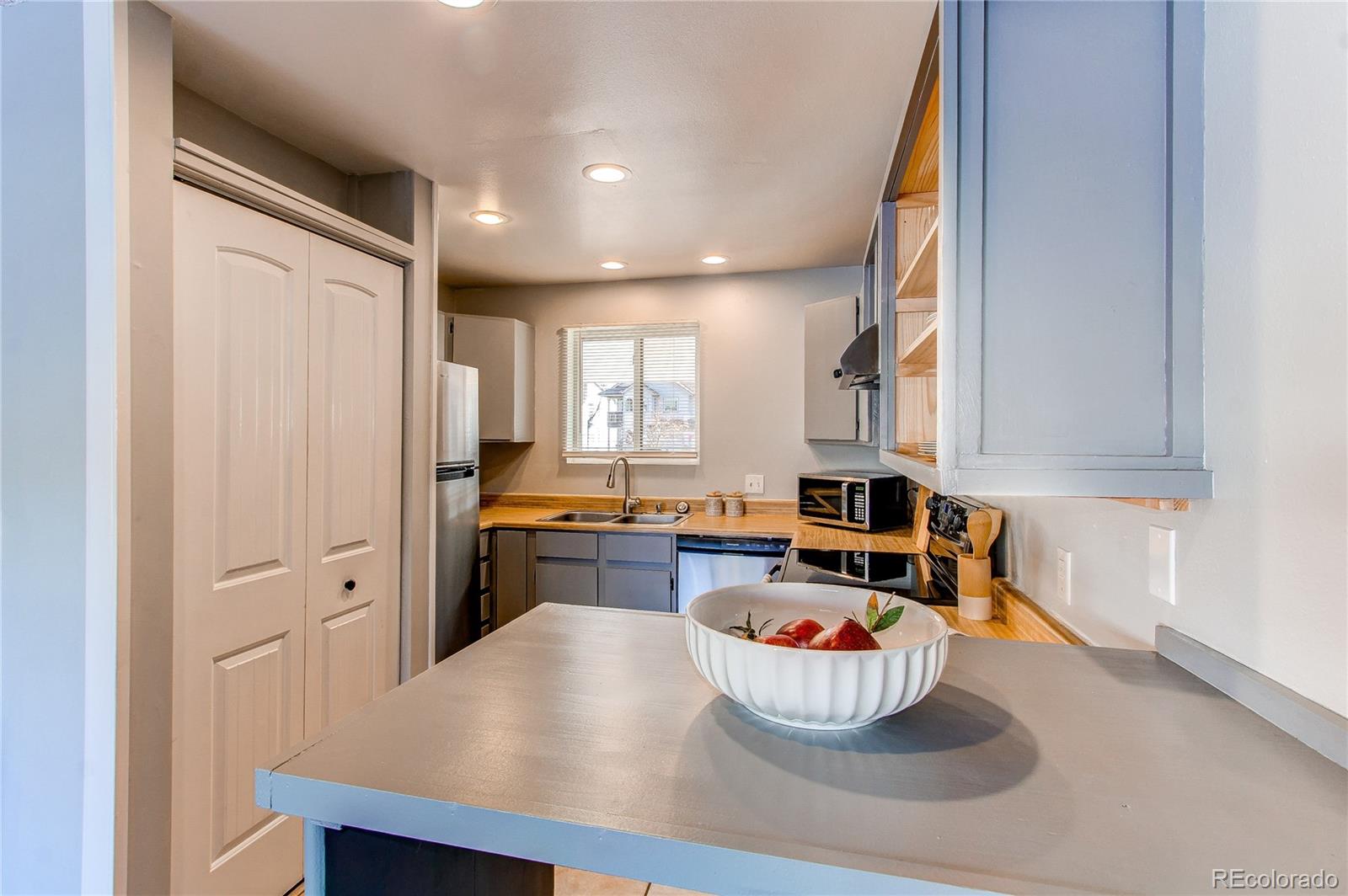 4246 S Eldridge Street #103, Morrison, CO 80465, 2 Bedrooms Bedrooms, ,1 BathroomBathrooms,Residential,For Sale,Eldridge,REC4466486
